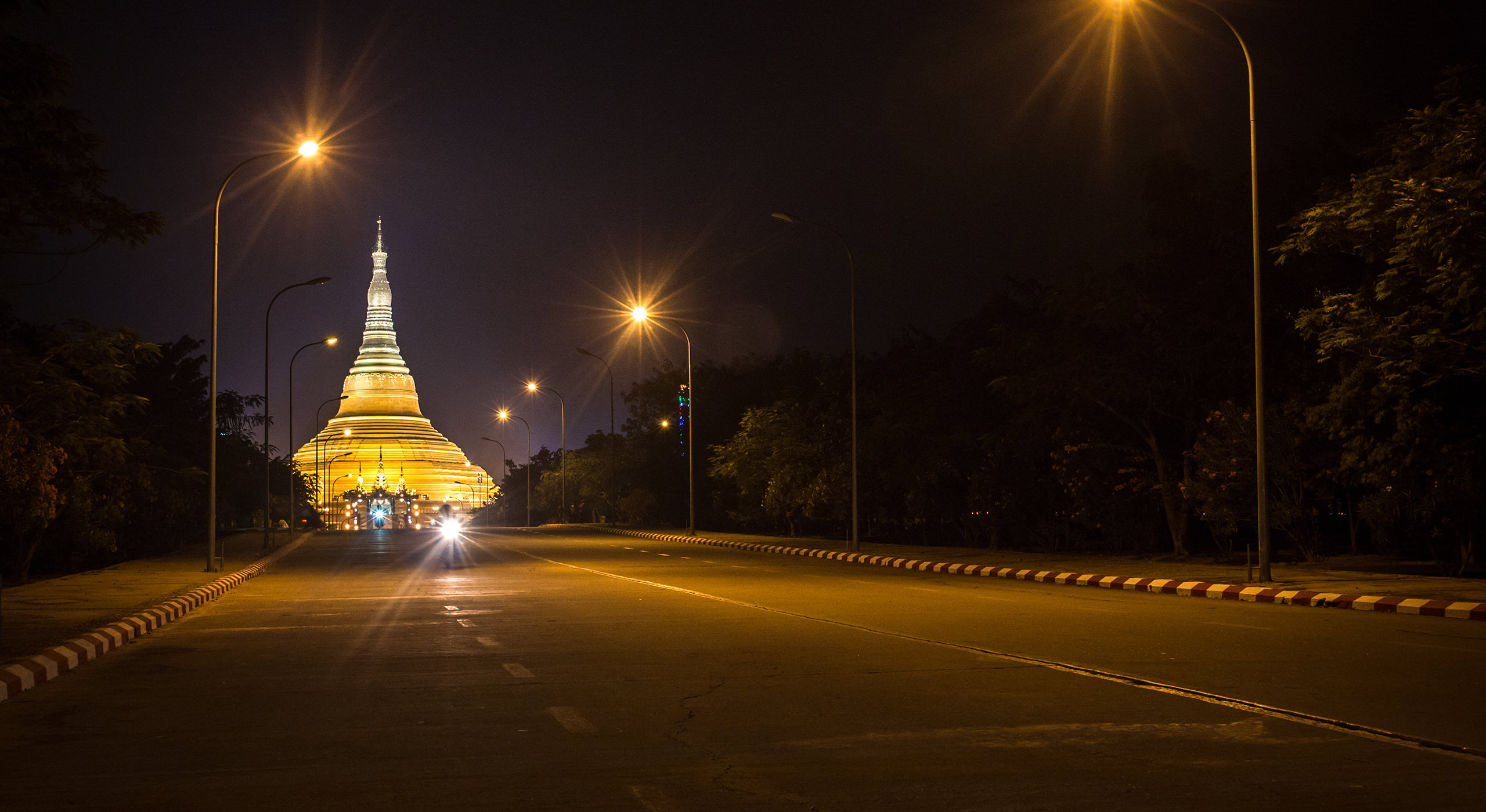 Naypyidaw, Ghost city capital, Inside Myanmar's capital, Ghost city, 2560x1400 HD Desktop