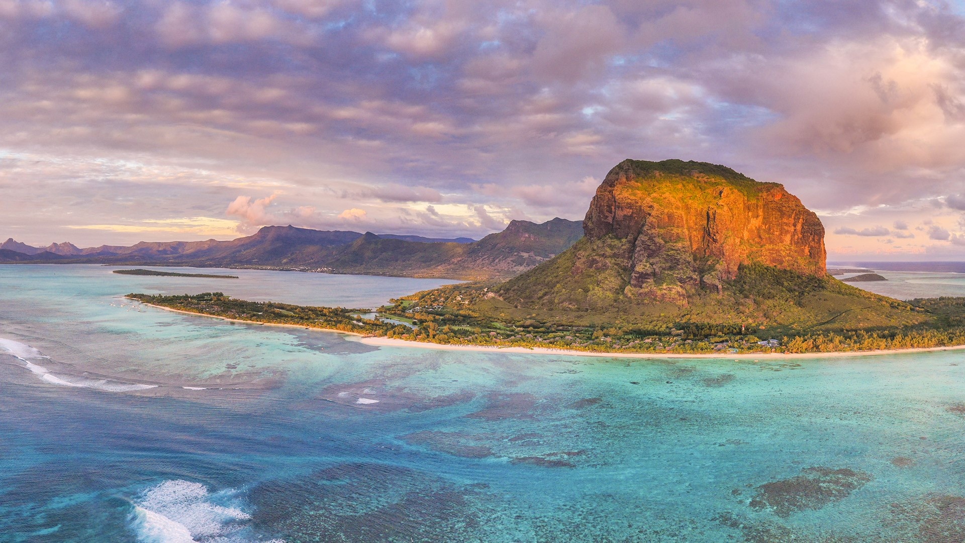 Mauritius Island, Stunning sunset, Le Morne Brabant, Windows 10 spotlight, 1920x1080 Full HD Desktop