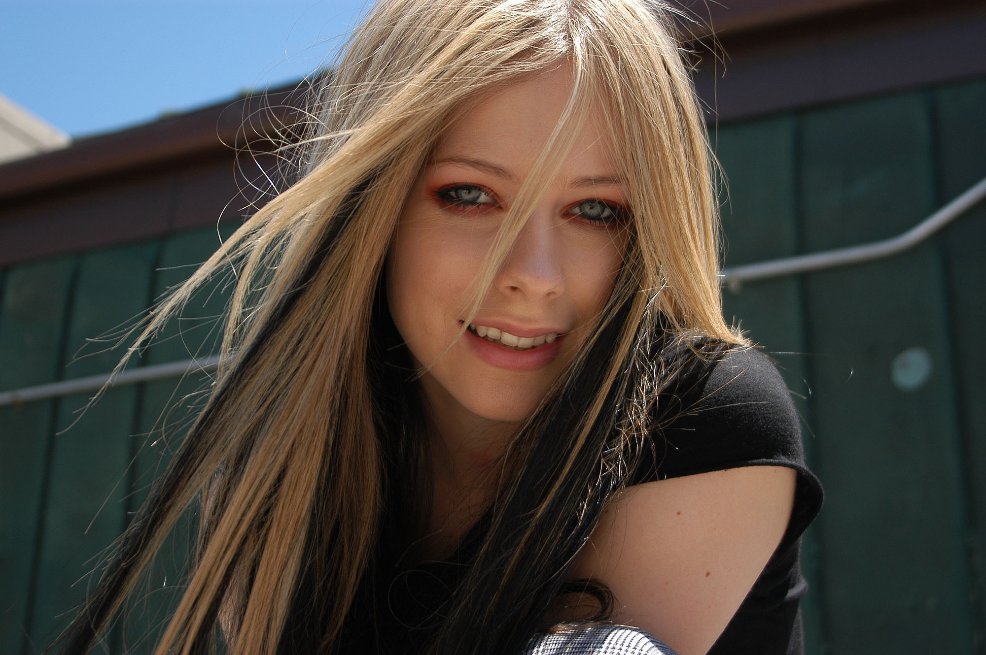 Avril Lavigne, HD wallpaper collection, Wallpaper HD, 2000x1330 HD Desktop
