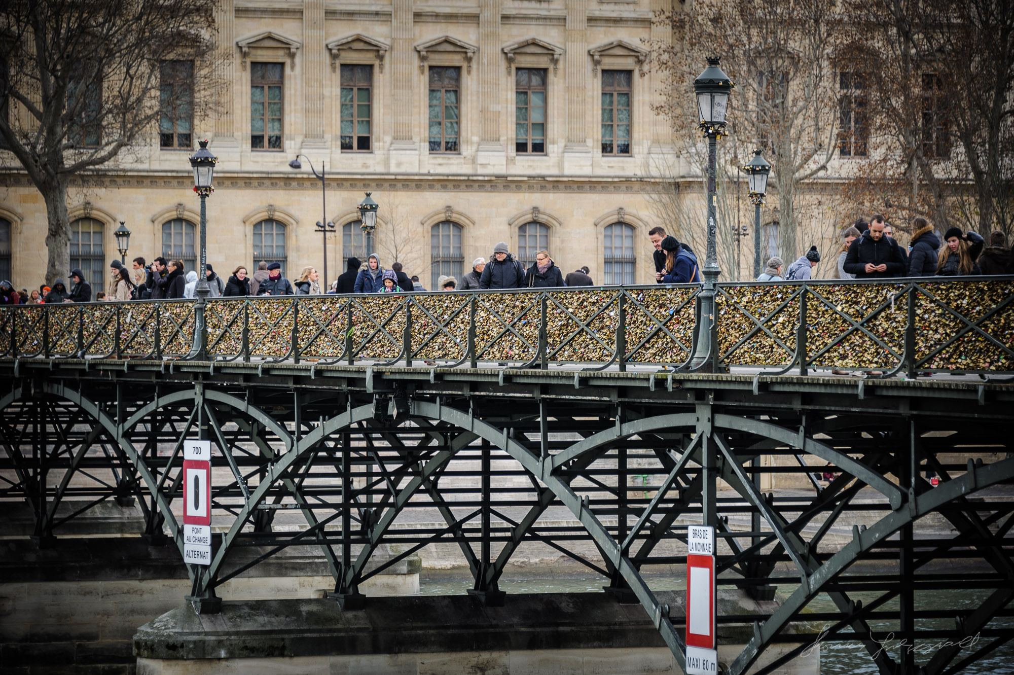 Lover's Bridge, Paris, Pont des Arts, Love locks photography, 2000x1340 HD Desktop