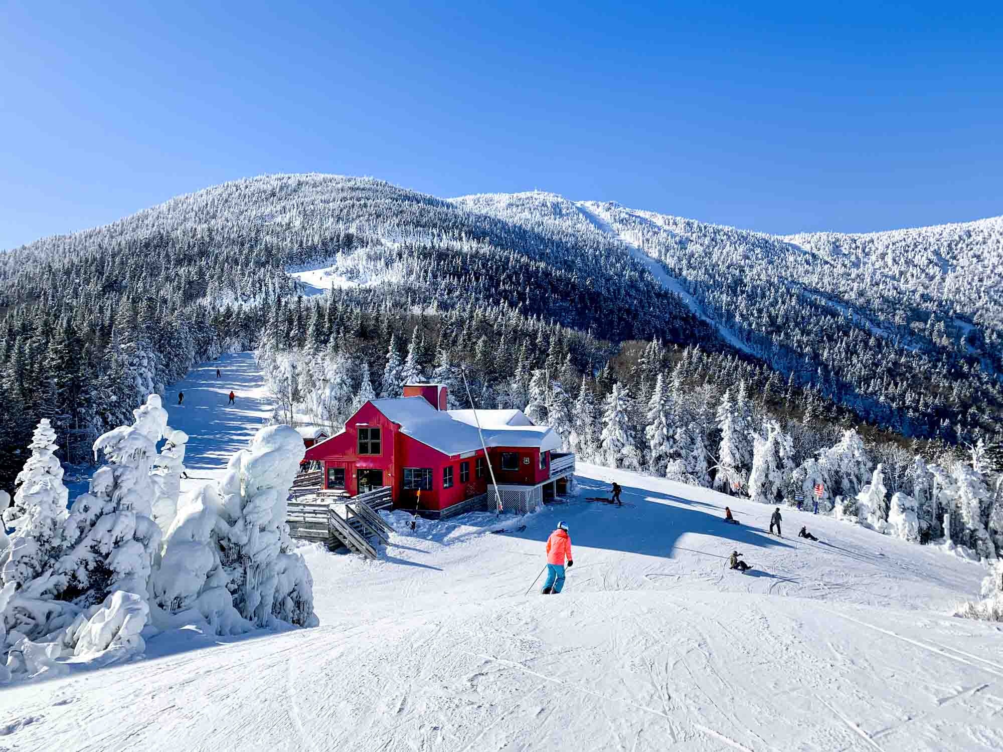 Winter in Vermont, Snow activities, Cozy escapes, Seasonal delights, 2000x1500 HD Desktop
