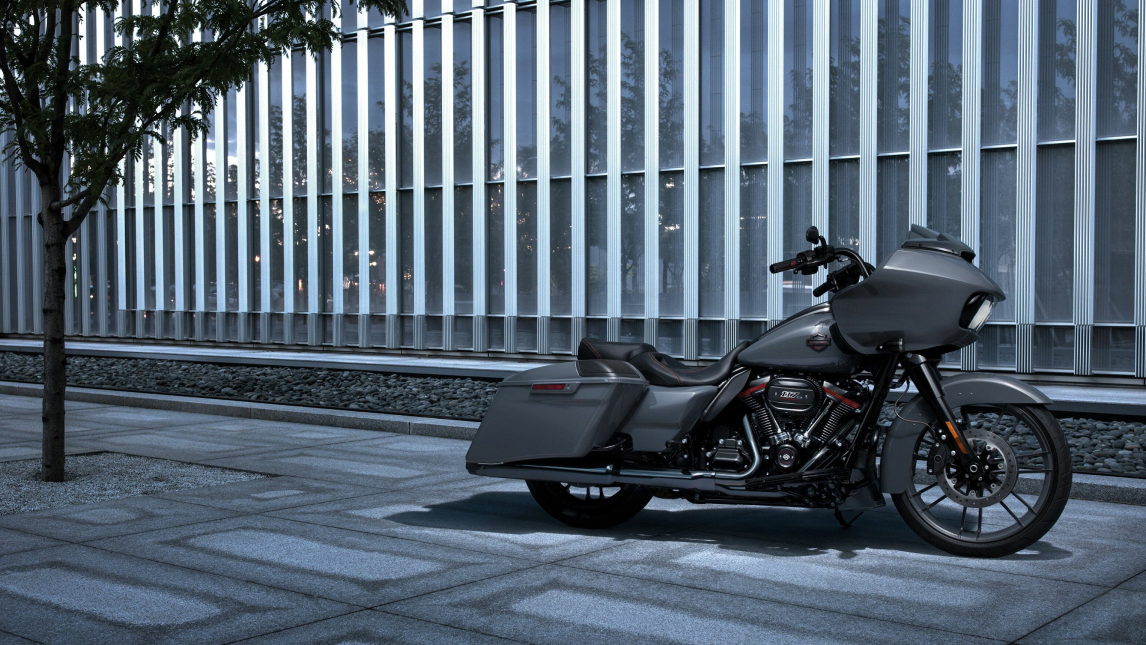 Harley-Davidson Glide: Road Glide, Introduced an updated frame mounted Tour Glide fairing. 3840x2160 4K Background.