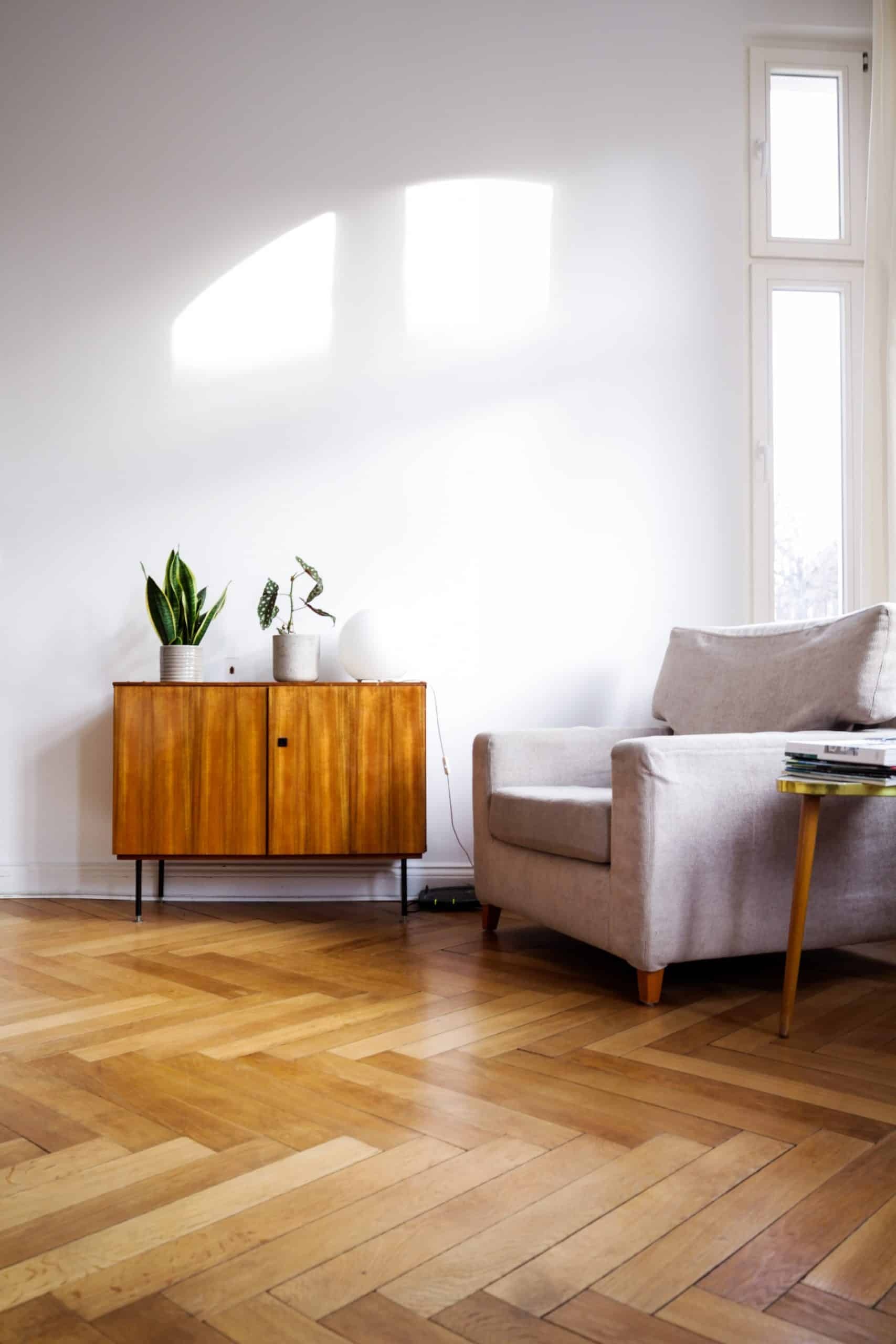 Pros \u0026 Cons of Hardwood Flooring: Should You Invest in Wooden Floors? - Simply Maid 1710x2560