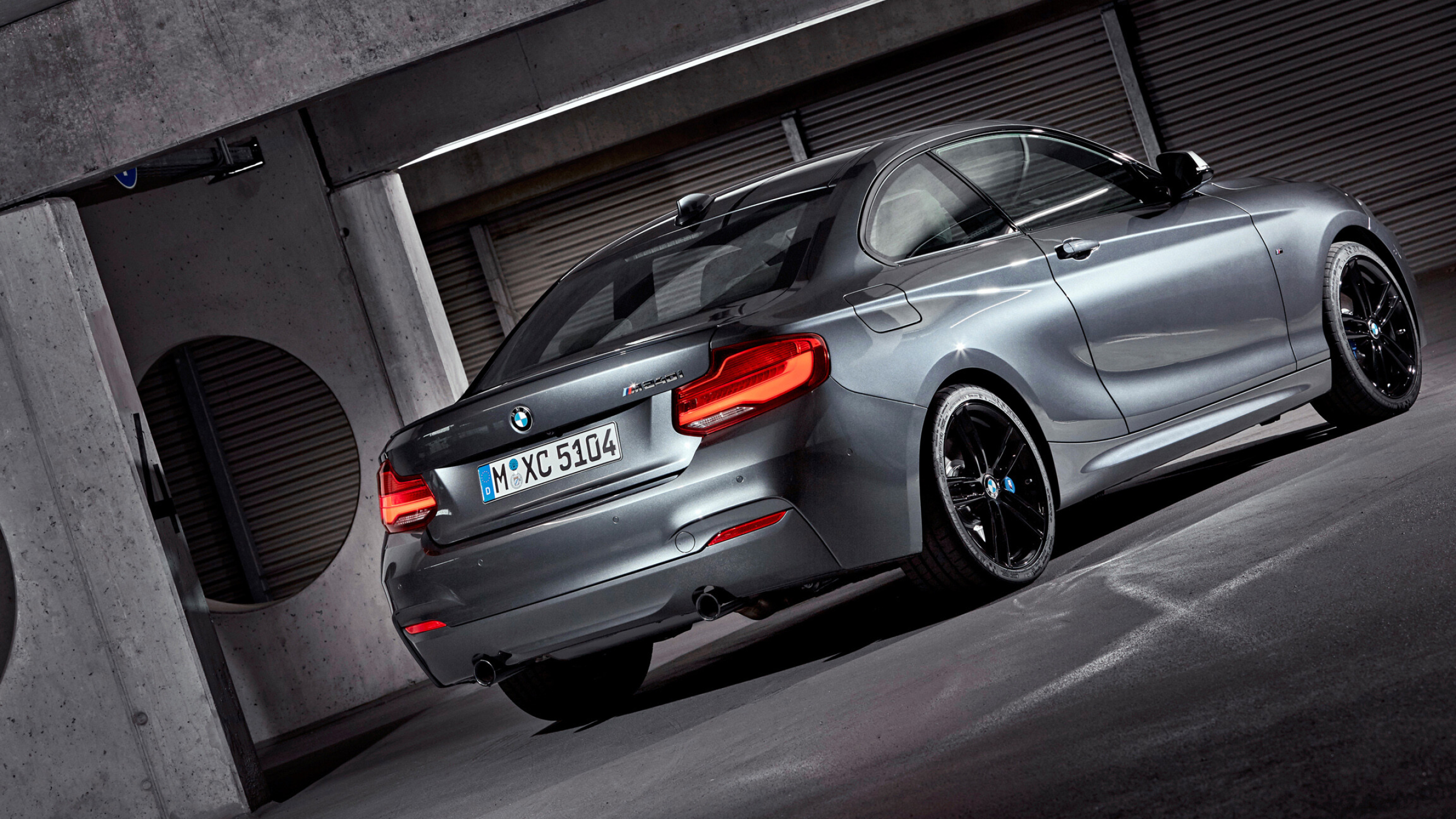 BMW 2 Series: Automaker, Headquartered in Munich, 230i, Coupe. 2560x1440 HD Wallpaper.