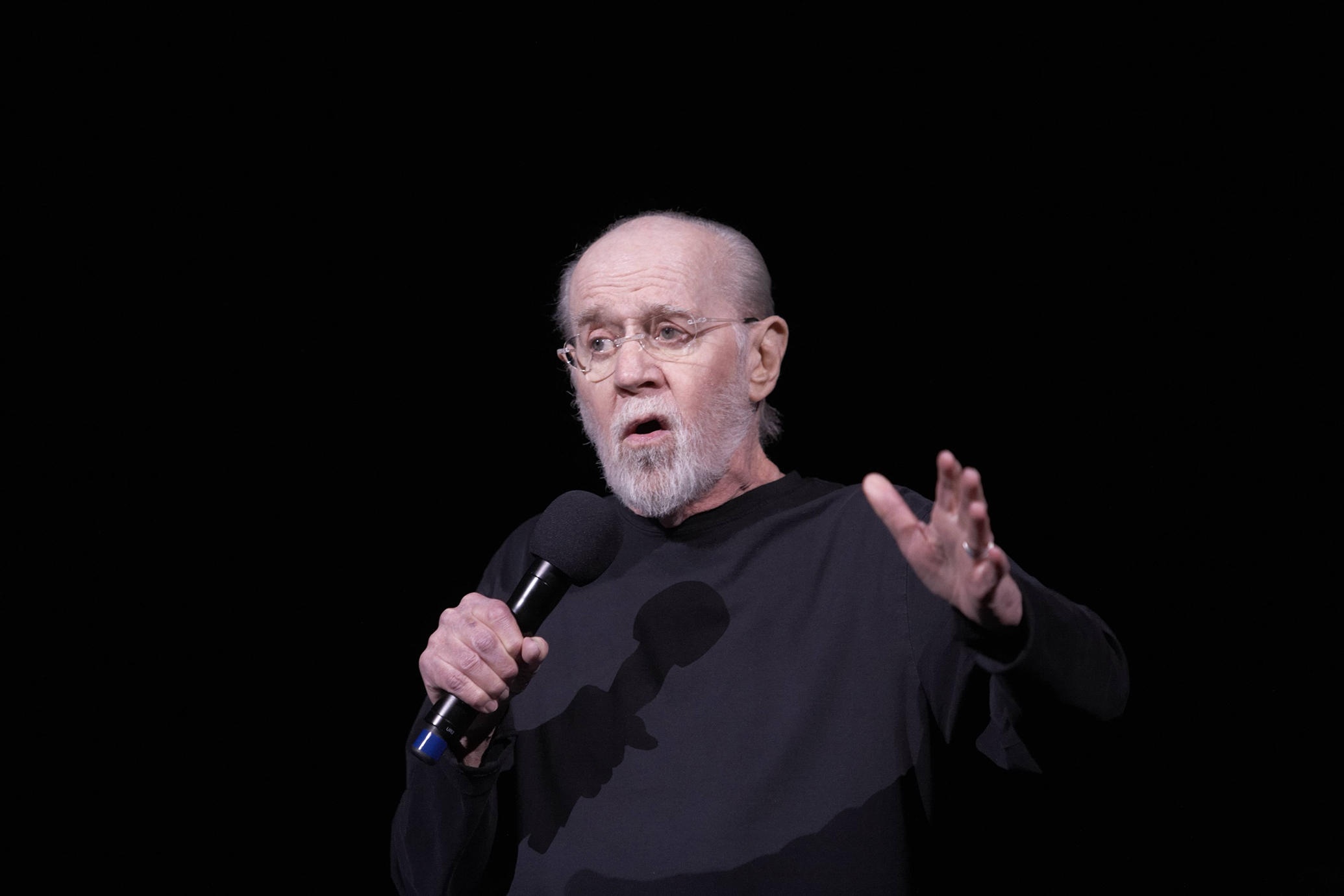George Carlin: The 2002 Grammy Award for Best Spoken Comedy Album. 2070x1380 HD Background.