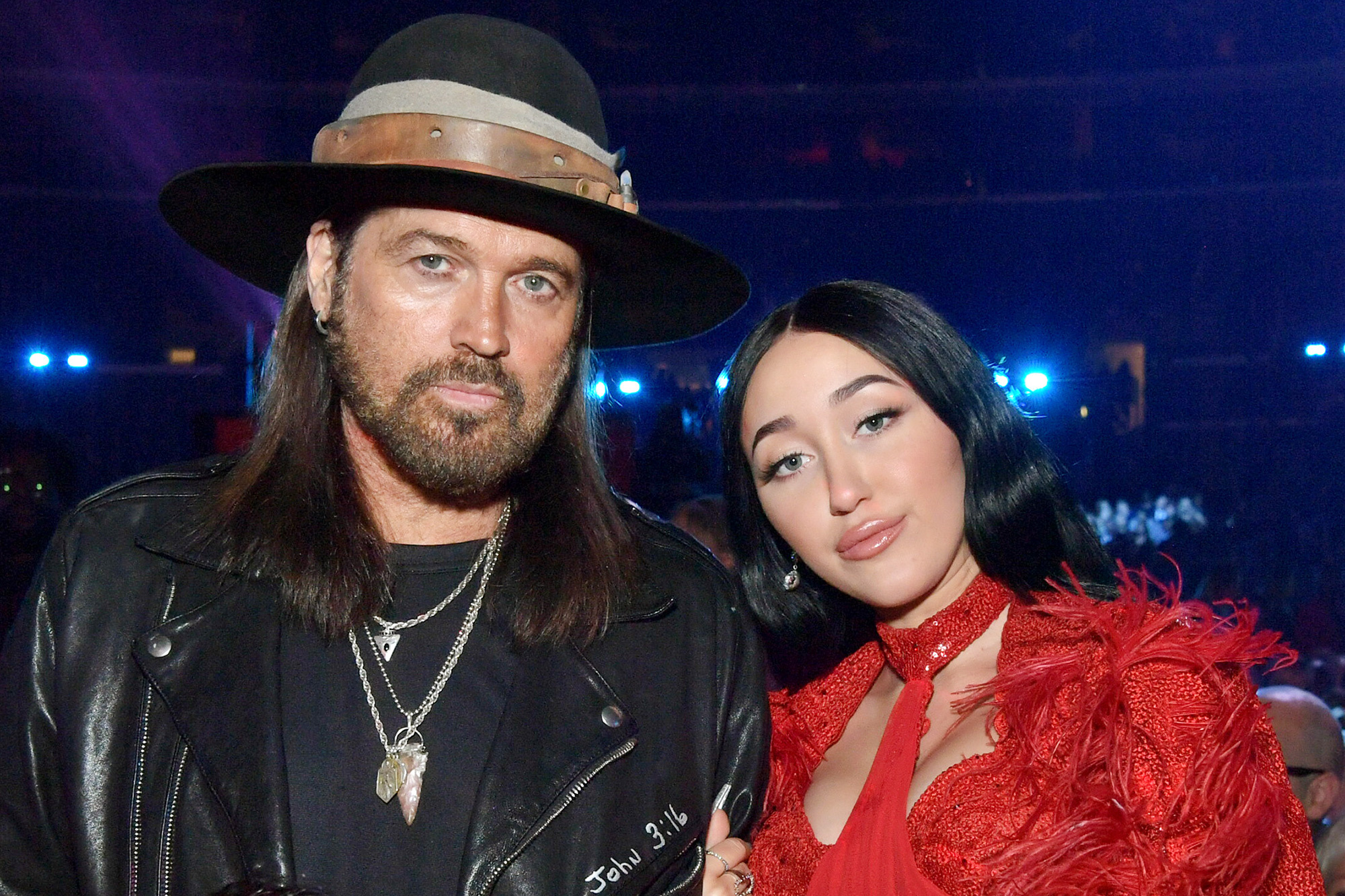 Noah Cyrus, Longing for more time, Billy Ray Cyrus, Loving father, 2000x1340 HD Desktop