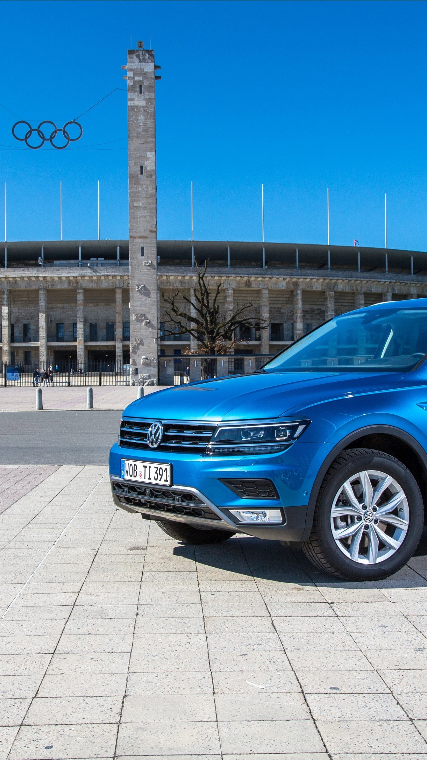 Volkswagen Tiguan, Stylish crossover, Vibrant blue, Cars and bikes, 1440x2560 HD Phone
