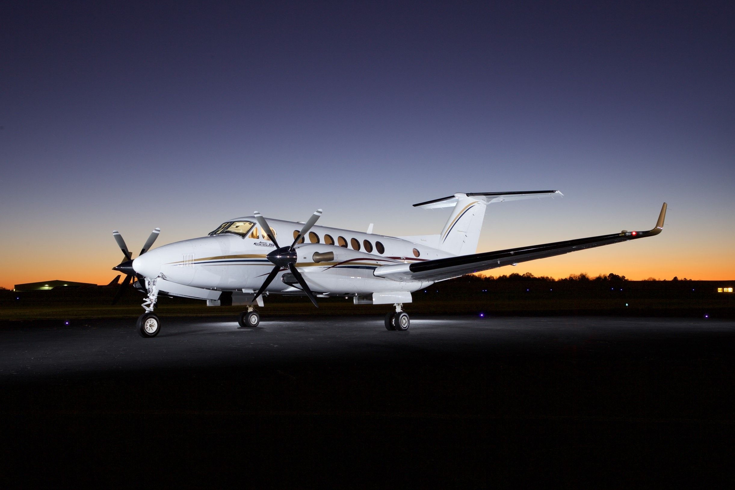 Beechcraft King Air, Aircraft for sale, Private jet market, Air travel investment, 2450x1630 HD Desktop