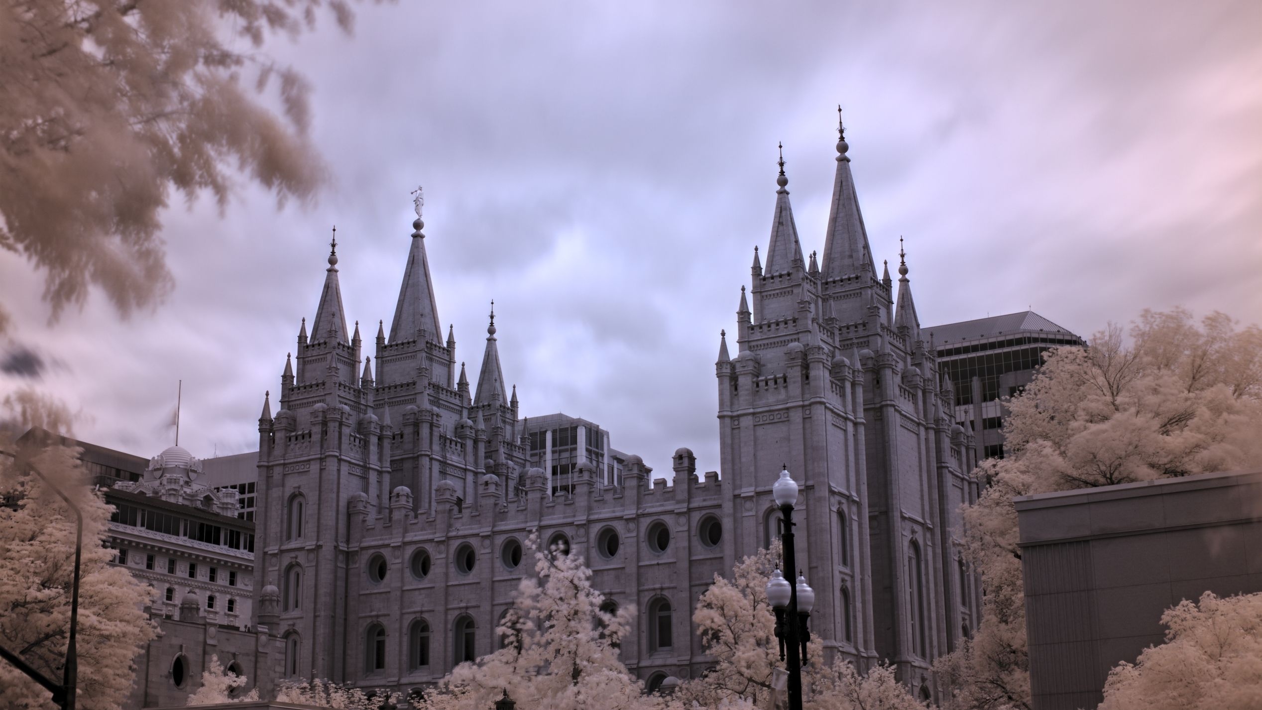 Salt Lake Temple, Majestic architecture, Sacred grounds, Spiritual sanctuary, 2540x1430 HD Desktop