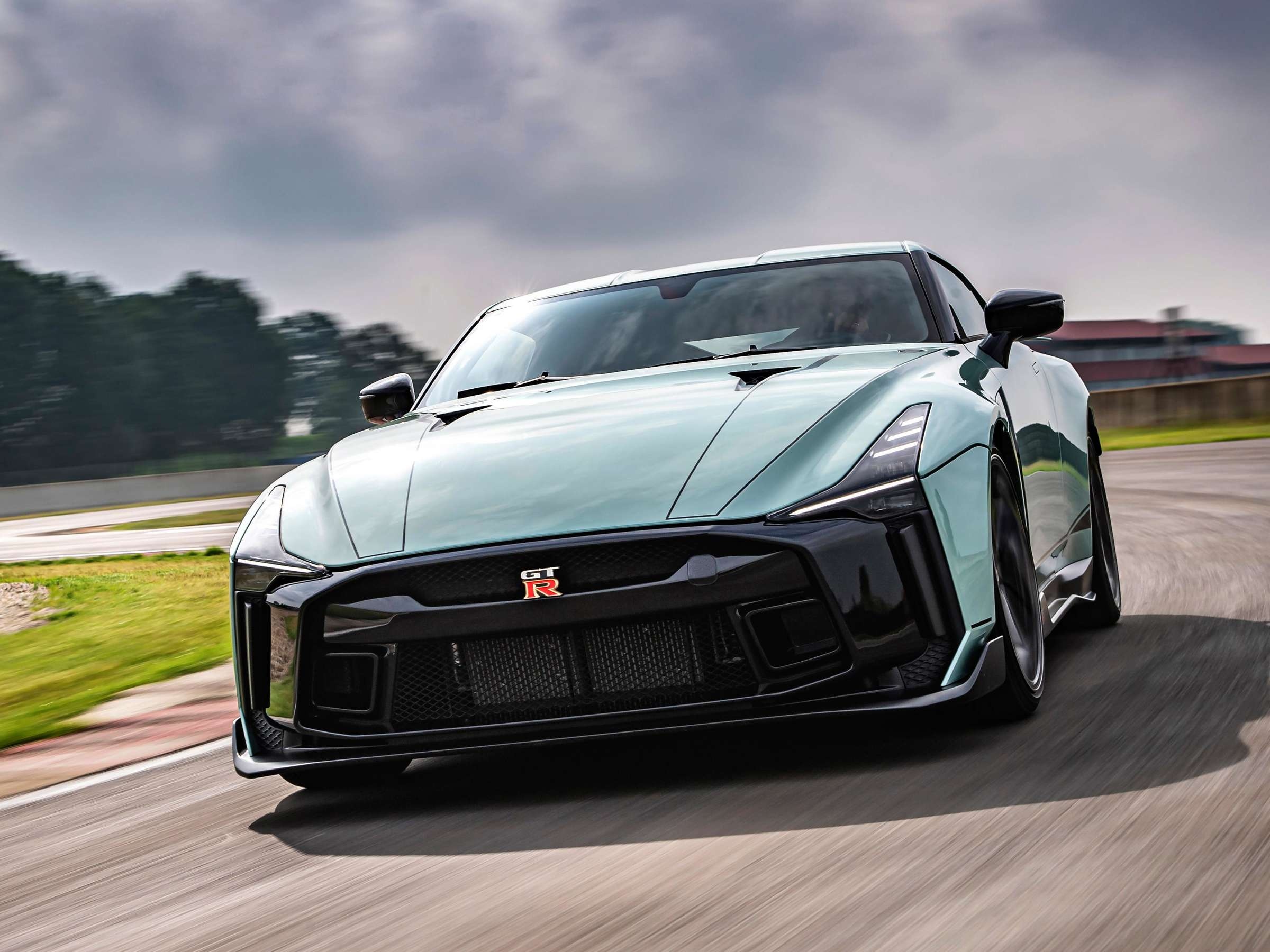 Nissan GT-R, Limited Edition, Expensive, 2400x1800 HD Desktop
