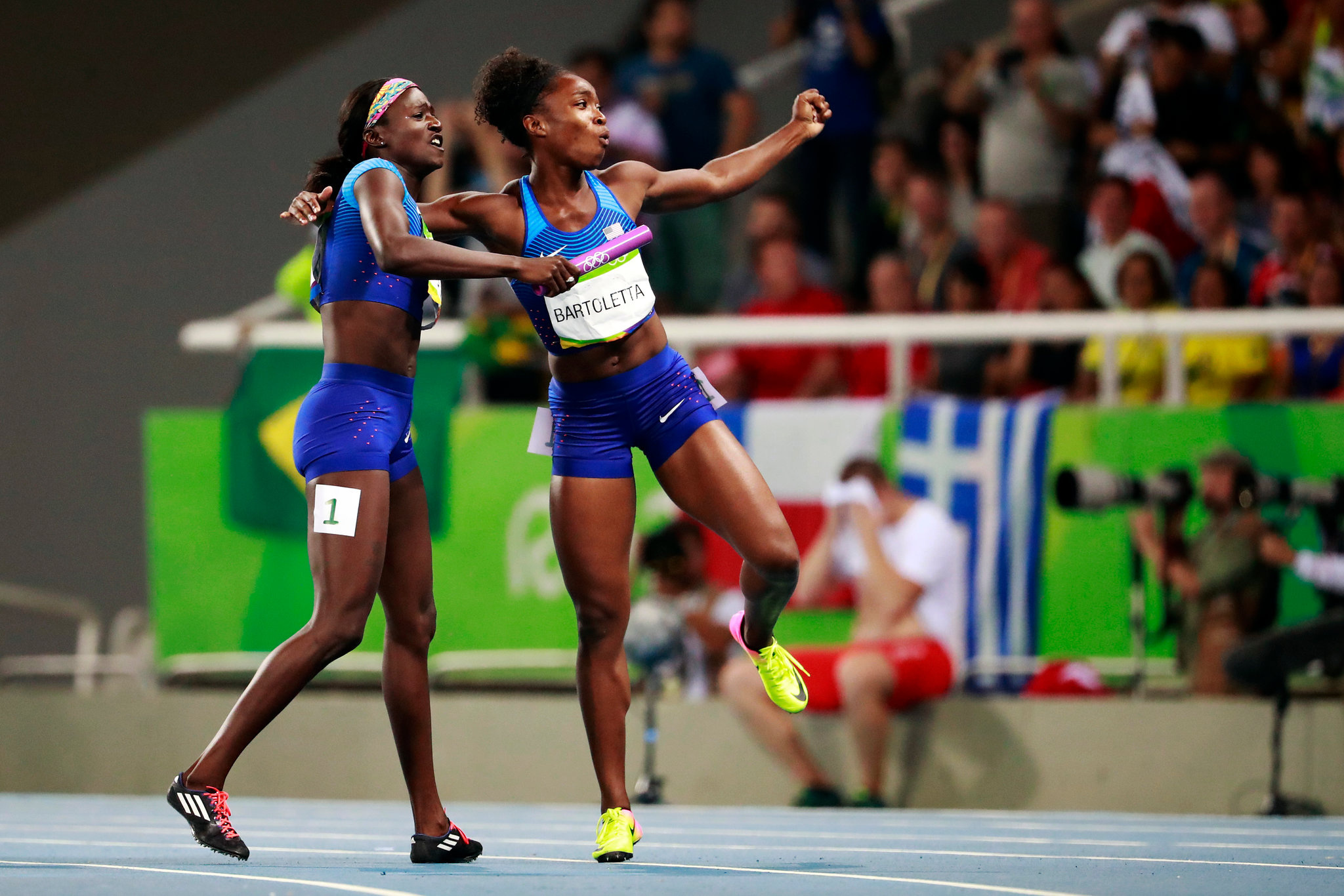 Tori Bowie, Women's relay team, Gold medal victory, Redemption, 2050x1370 HD Desktop