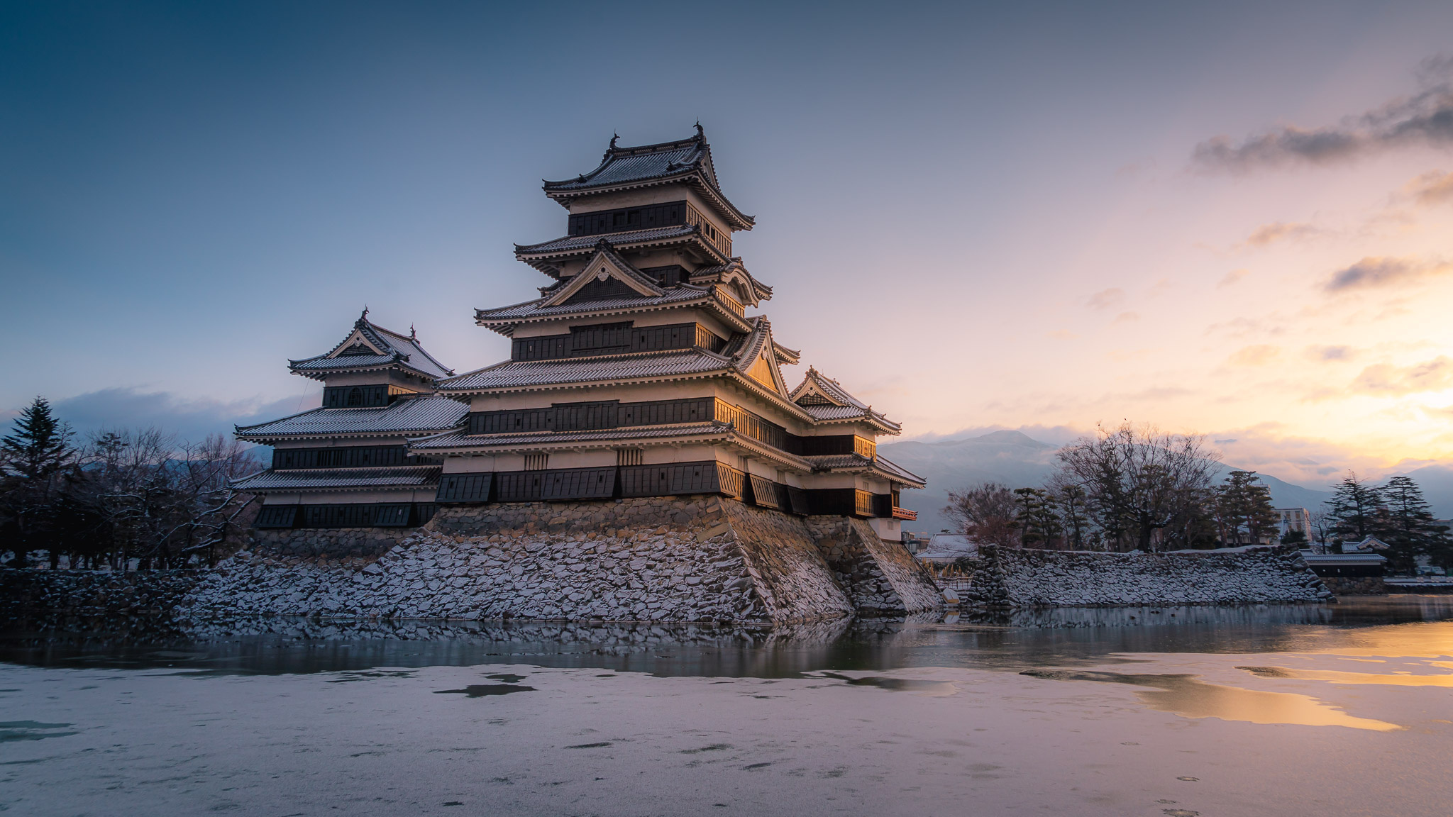 Matsumoto Castle, Shrines and temples, Japanese castles, Visual exploration, 2050x1160 HD Desktop