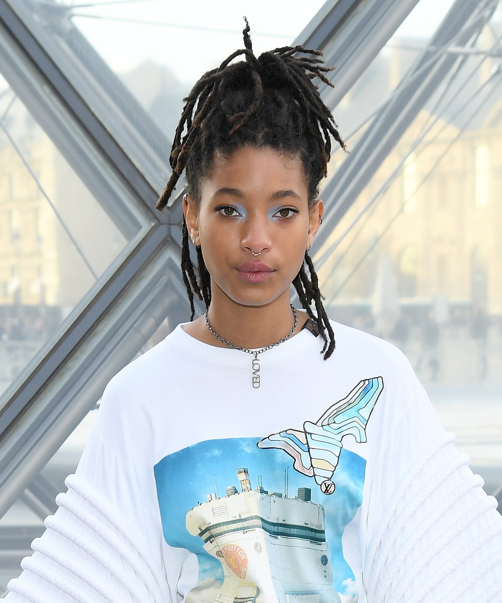 Willow Smith, Head shaved live, 1660x2000 HD Handy