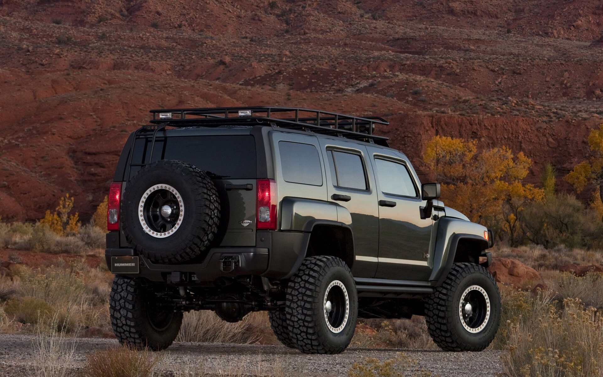 Hummer: H3 model, Was introduced for the 2006 model year, based on a modified GMT355. 1920x1200 HD Wallpaper.