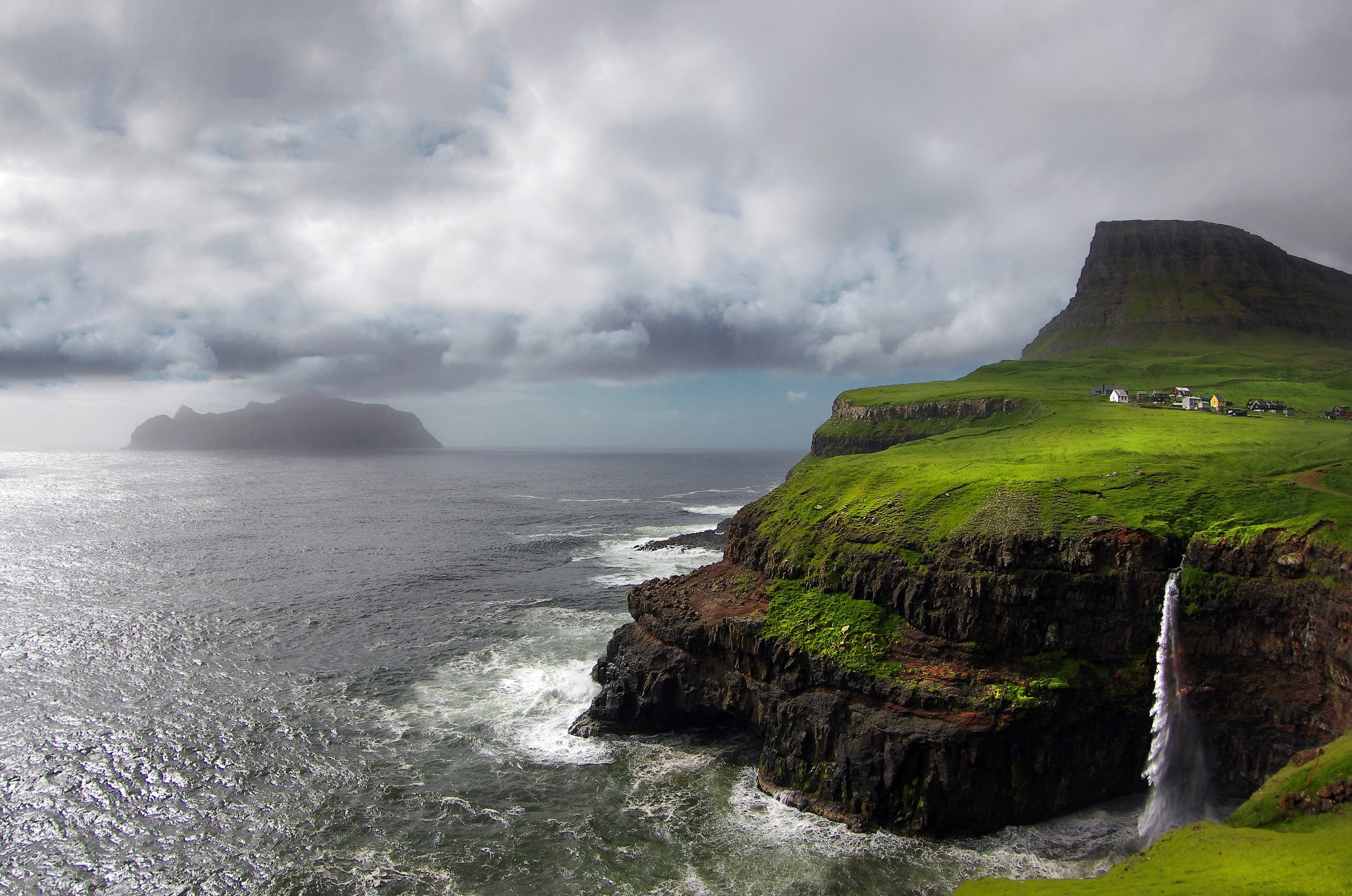 Faroe Islands 4K Ultra HD wallpapers, Stunning backgrounds, Cliffs and valleys, Dramatic landscapes, 1920x1280 HD Desktop