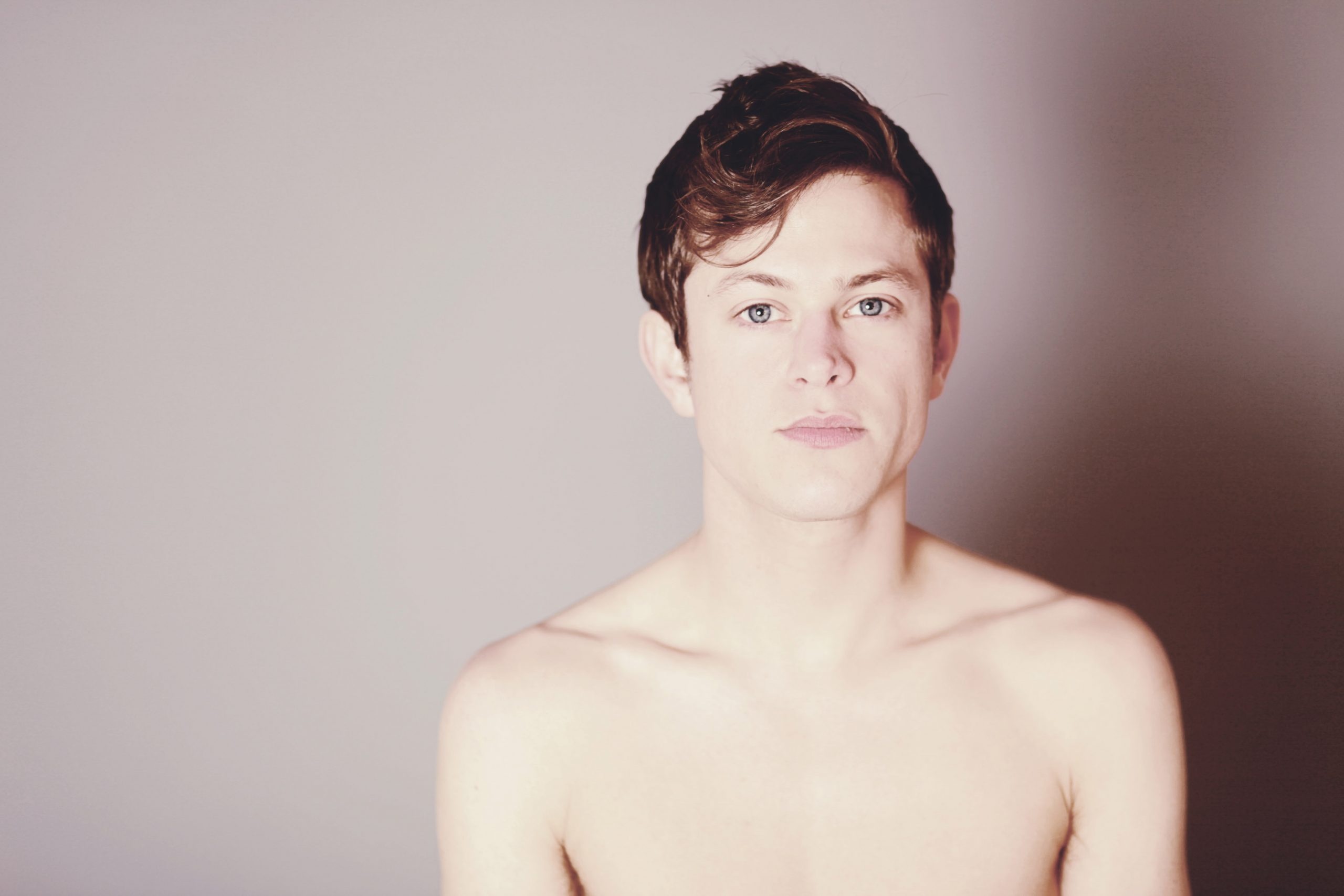 Perfume Genius, Q&A on being a gay artist, Perspectives on politics, 2560x1710 HD Desktop
