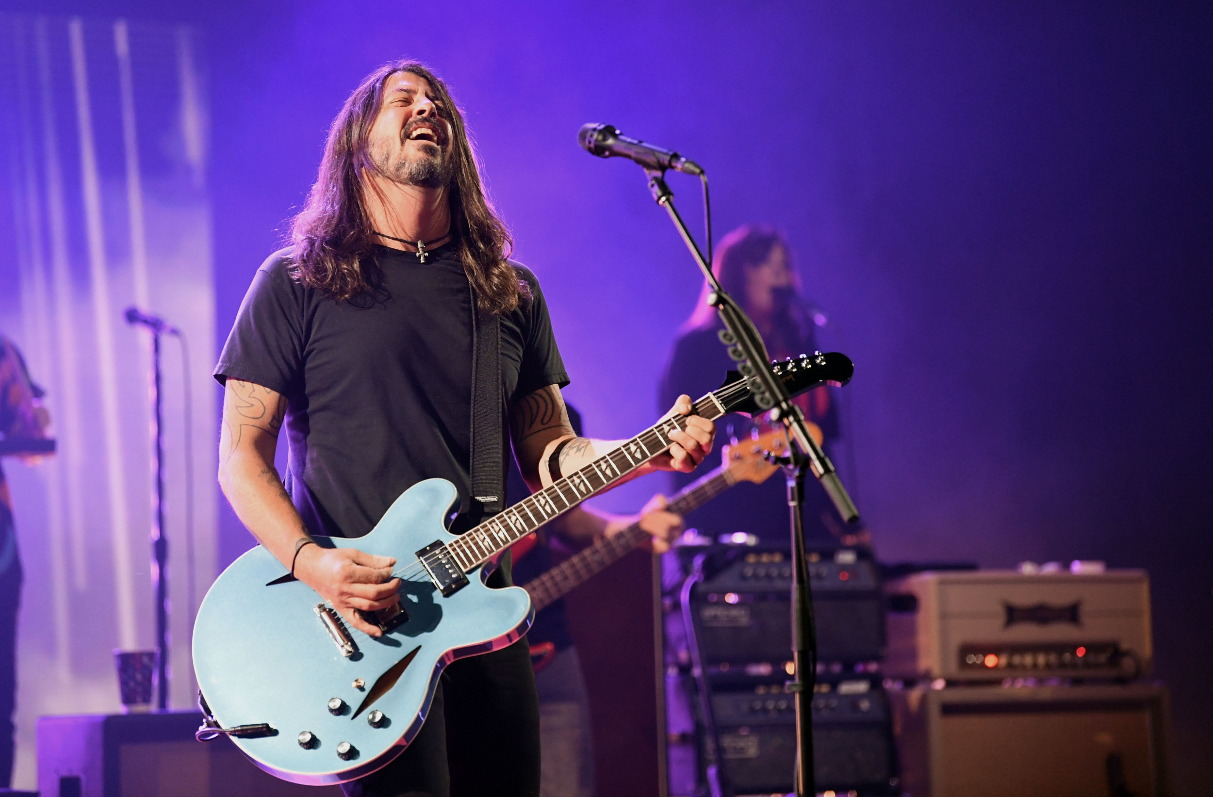 Dave Grohl, Rock and Roll Hall of Fame, Double induction, Music legends, 2500x1650 HD Desktop
