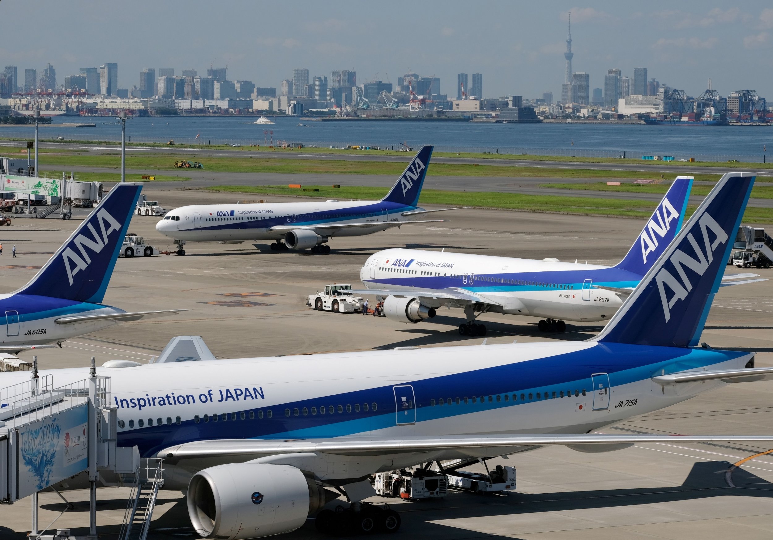 All Nippon Airways, In-flight incident, Passenger's misconduct, Flight to Japan, 2500x1750 HD Desktop