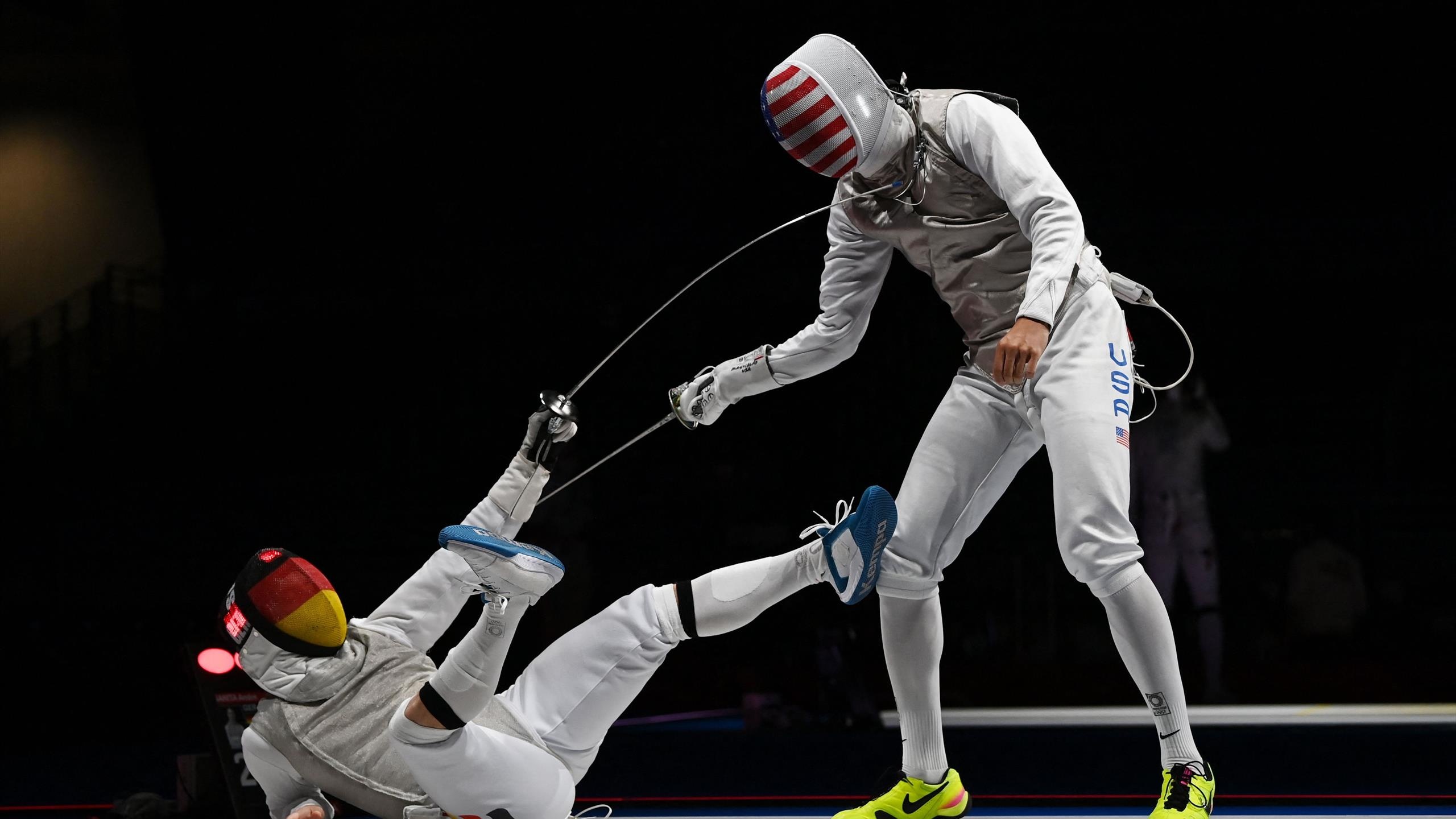 Fencing: Leonie Ebert versus Jacqueline Dubrovich, 2020 Tokyo Summer Olympics. 2560x1440 HD Wallpaper.