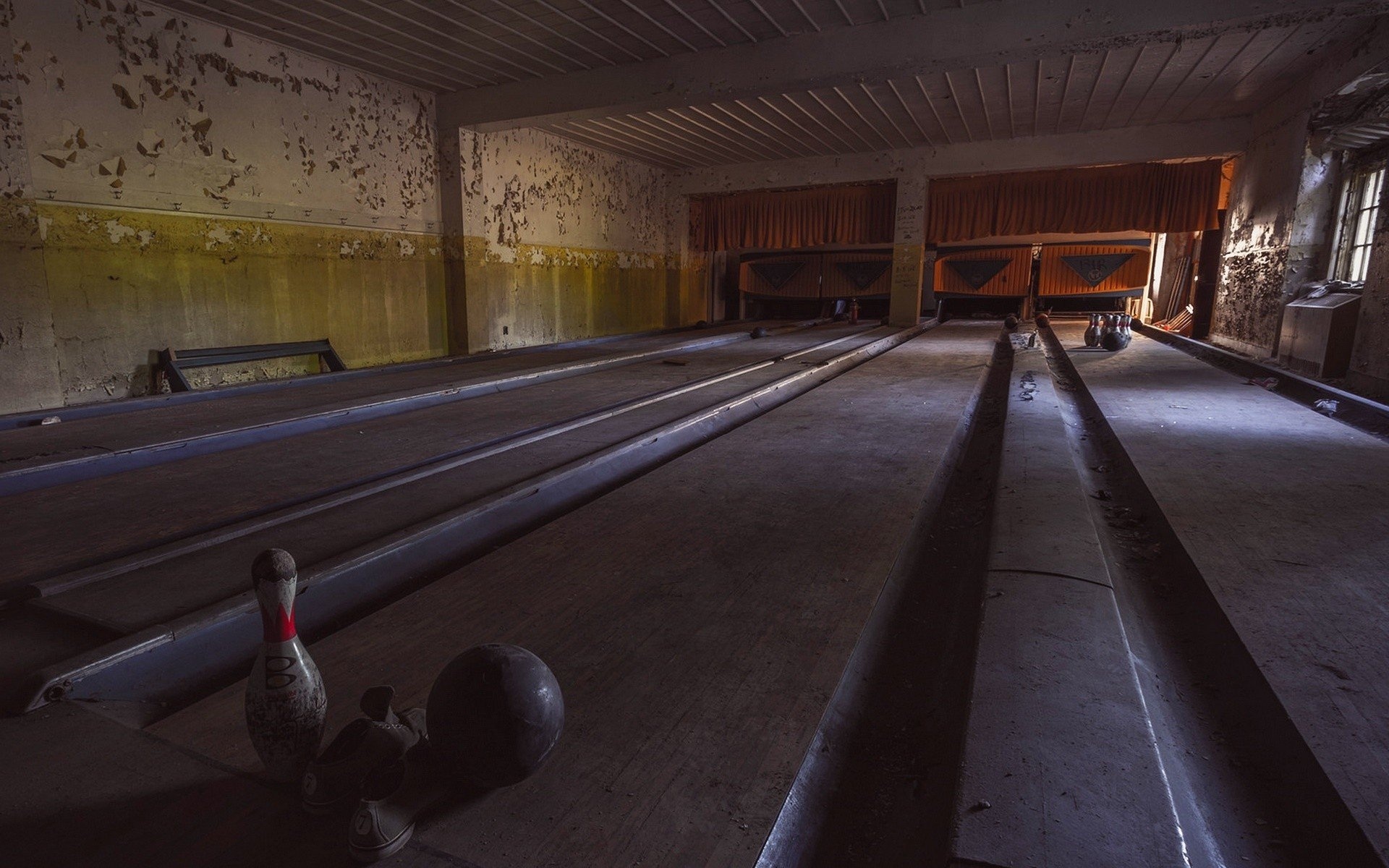 Bowling: Sports, A game in which a heavy ball is rolling down a narrow track towards pins set. 1920x1200 HD Background.