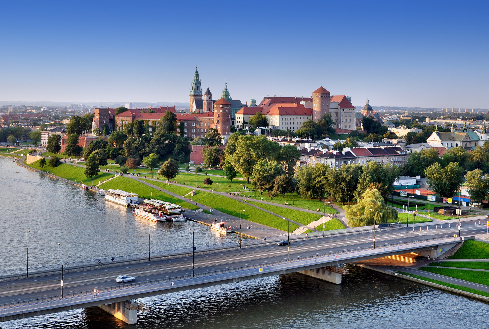 Wawel Castle, Krakow, Royal complex, Historical landmark, 2000x1350 HD Desktop