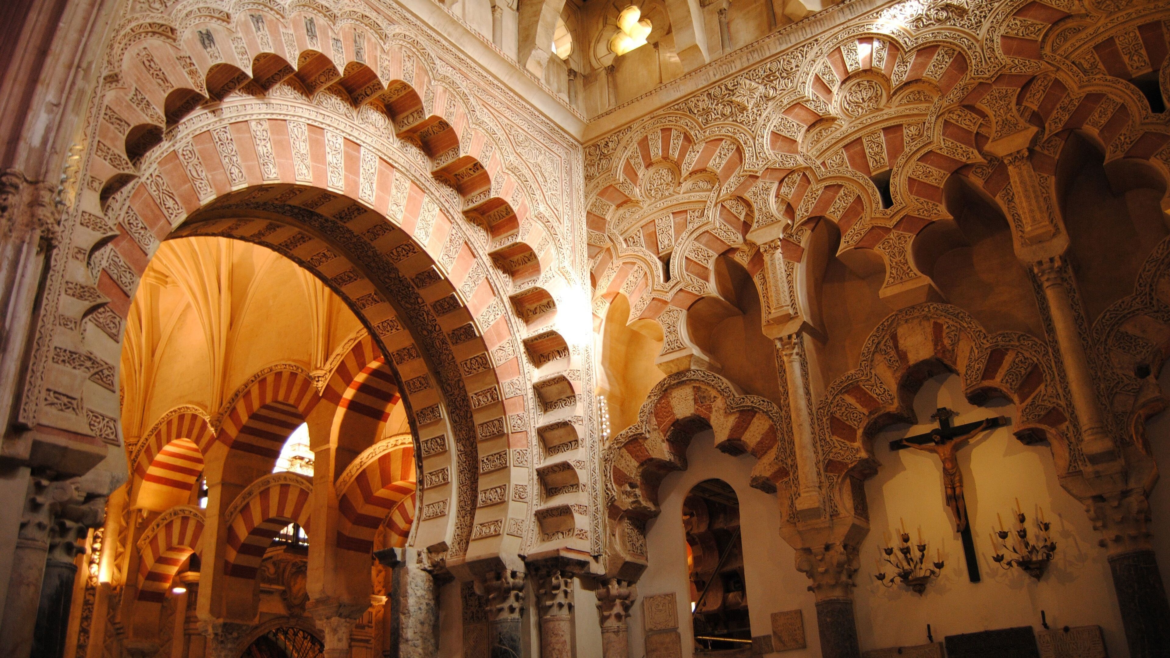 Die majestätische Mezquita de Córdoba, 3840x2160 4K Desktop