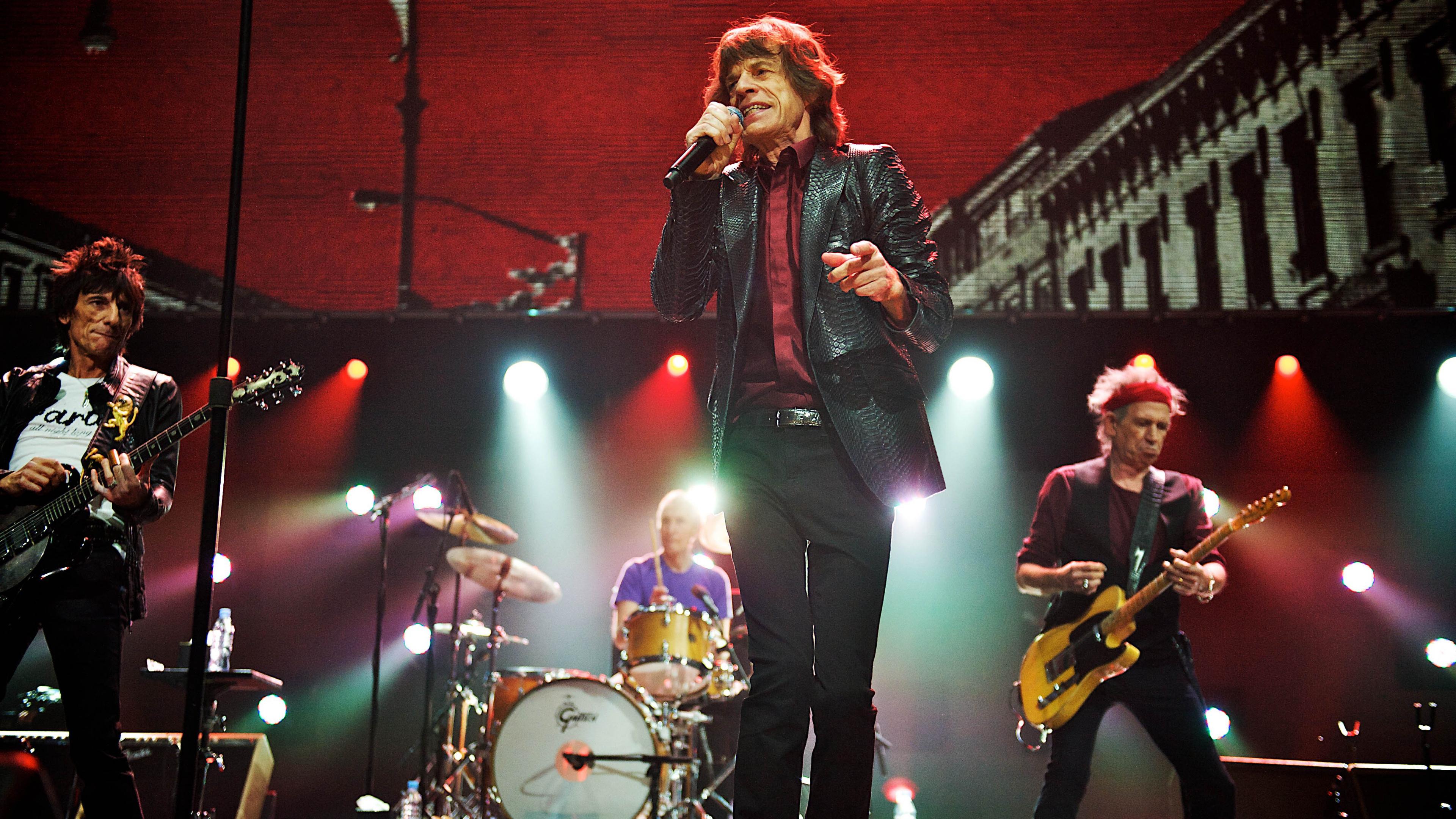 Concert: Rolling Stones, Mick Jagger, An English singer, songwriter, actor, and film producer. 3840x2160 4K Wallpaper.