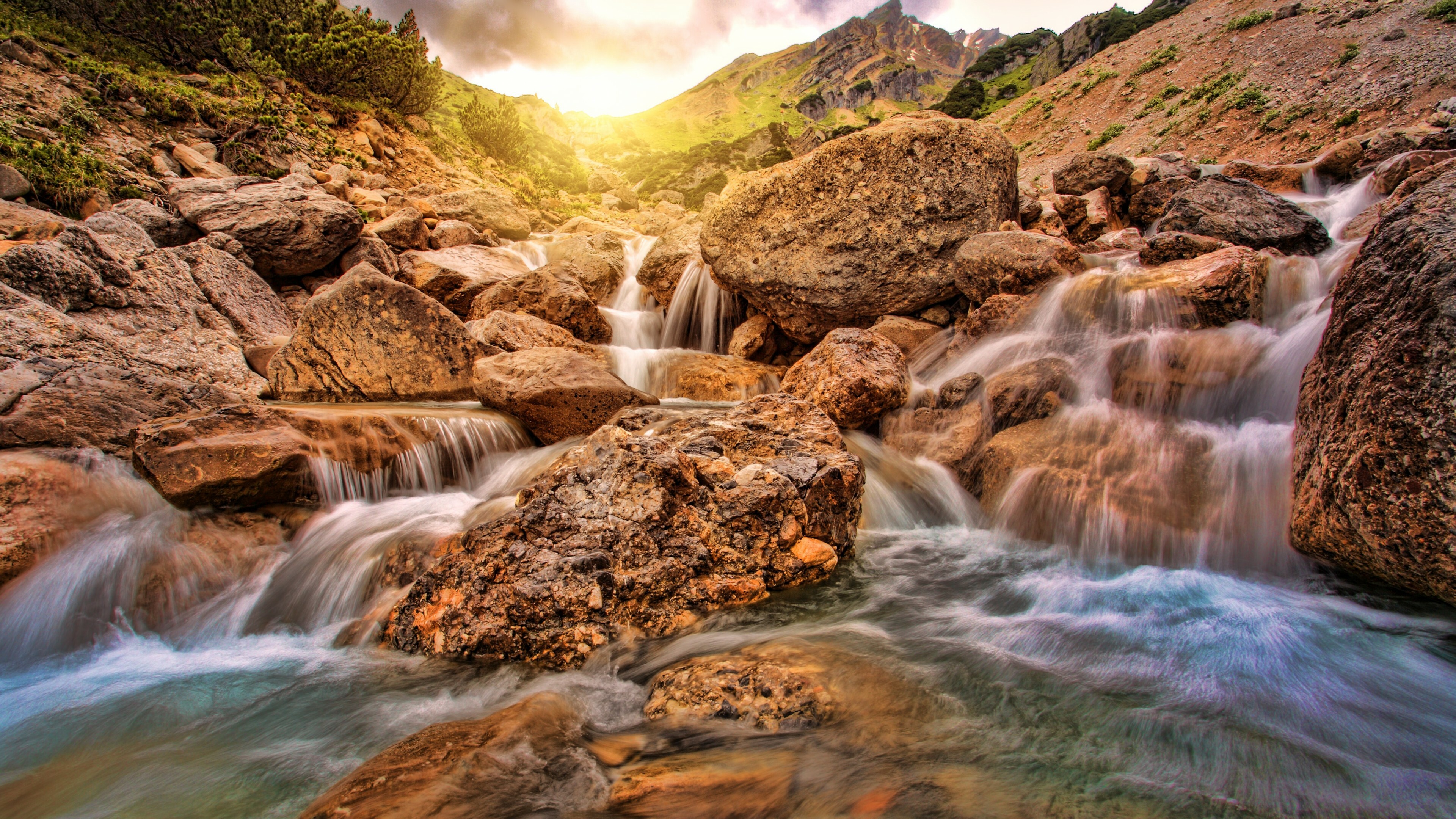 Waterfall: Lower Glen Alpine Creek Falls, California. 3840x2160 4K Background.