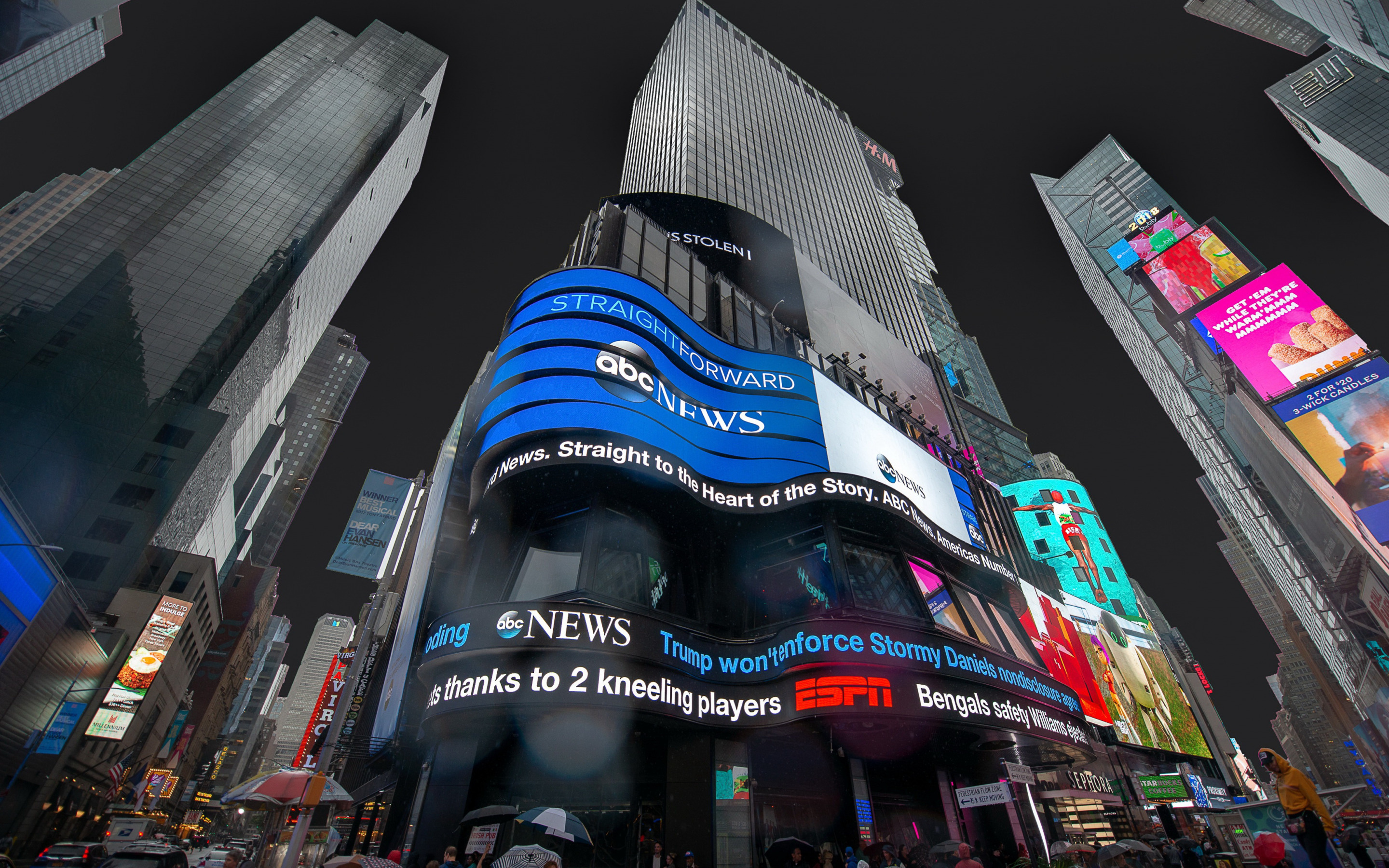 Times Square, New York City, Manhattan skyline, Evening charm, 2880x1800 HD Desktop