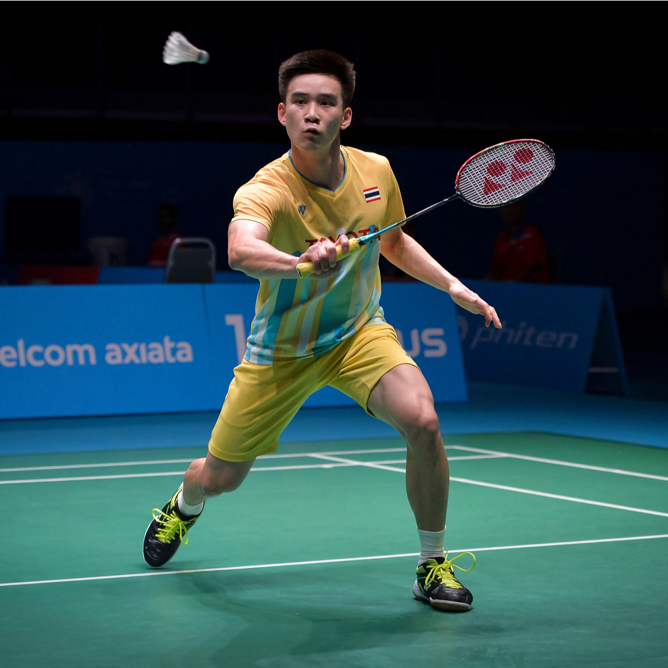 Kantaphon Wangcharoen, Badminton sensation, Winning spirit, Competitive drive, 2160x2160 HD Phone