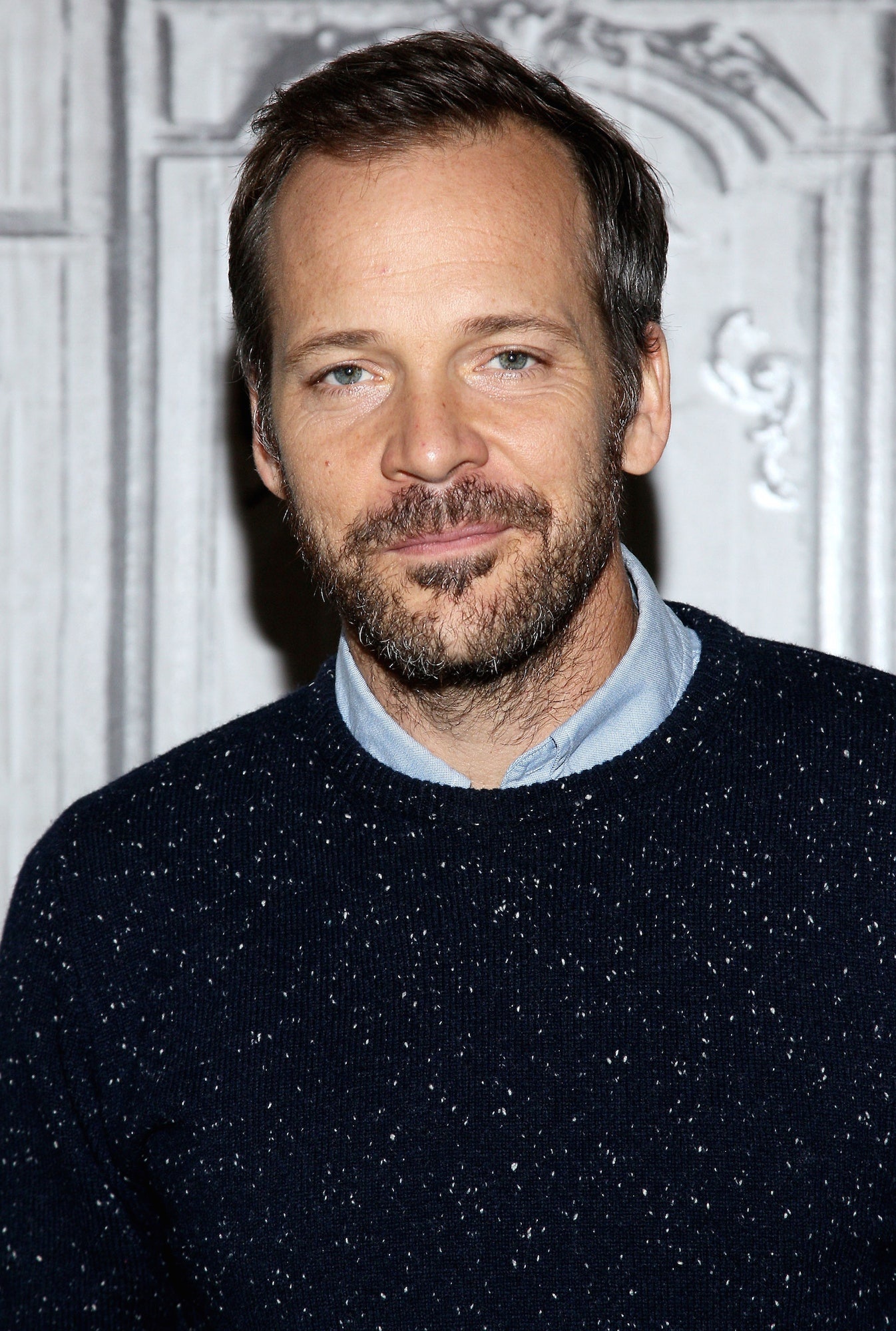 Peter Sarsgaard Just Won All the Style Points with This Move | GQ 1350x2000