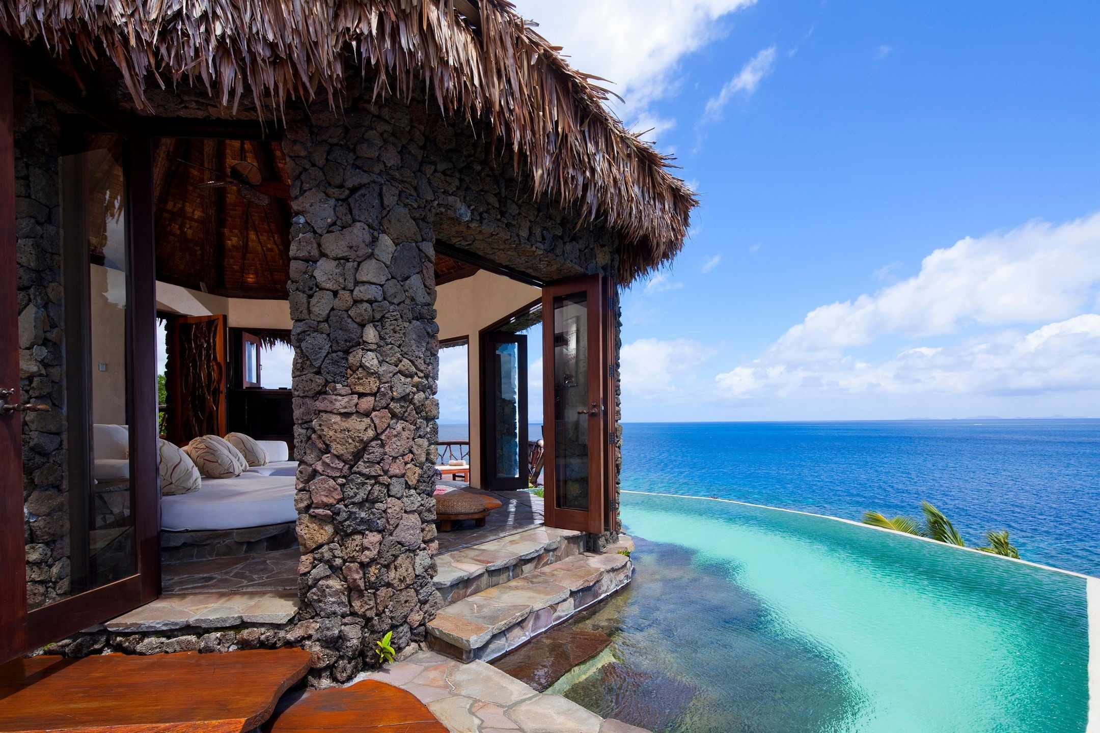 Secluded seven-star hotel, Private Laucala Island, Pacific ocean paradise, Luxurious escape, 2160x1440 HD Desktop