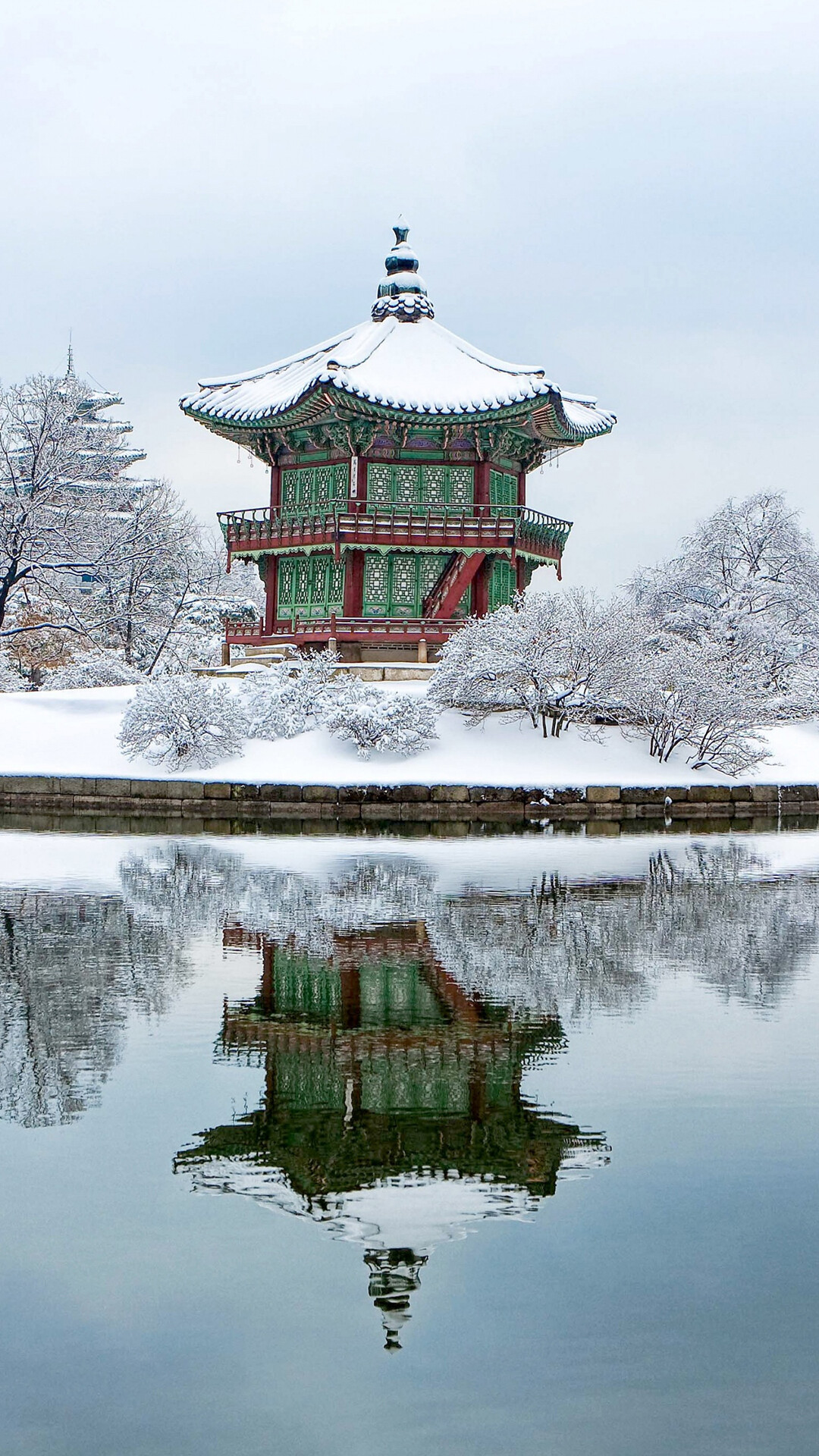 Korea: Gyeongbokgung, Royal palace, Architecture. 1080x1920 Full HD Background.