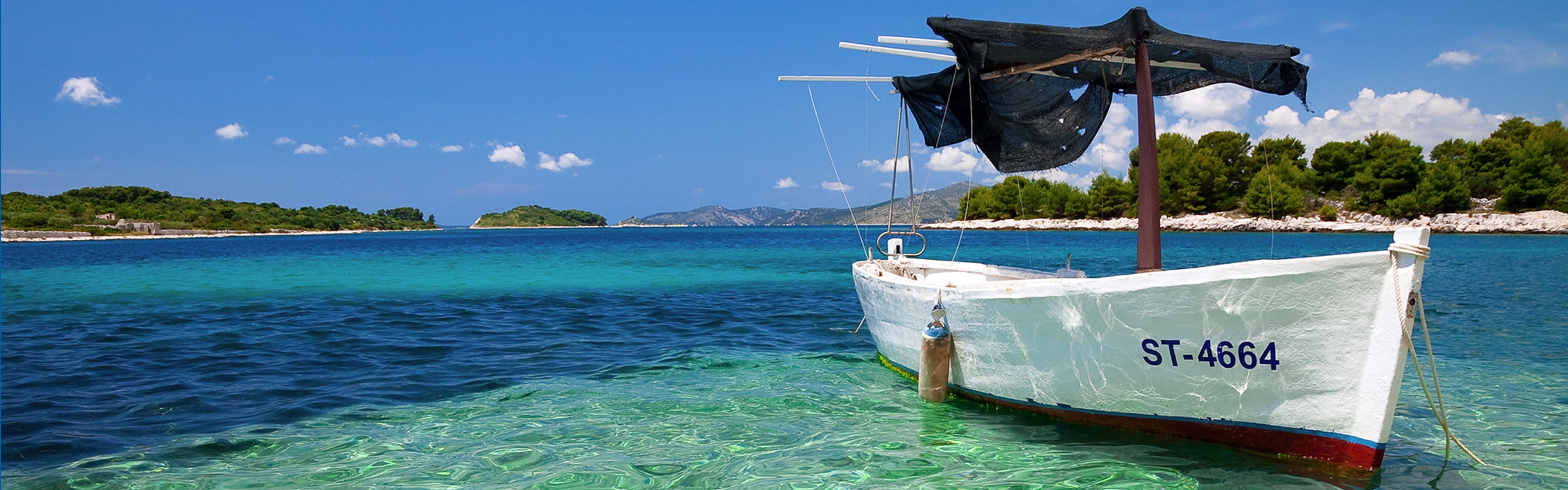 Pleasure Boat: A watercraft for short entertainment trips, Islands. 3840x1200 Dual Screen Wallpaper.