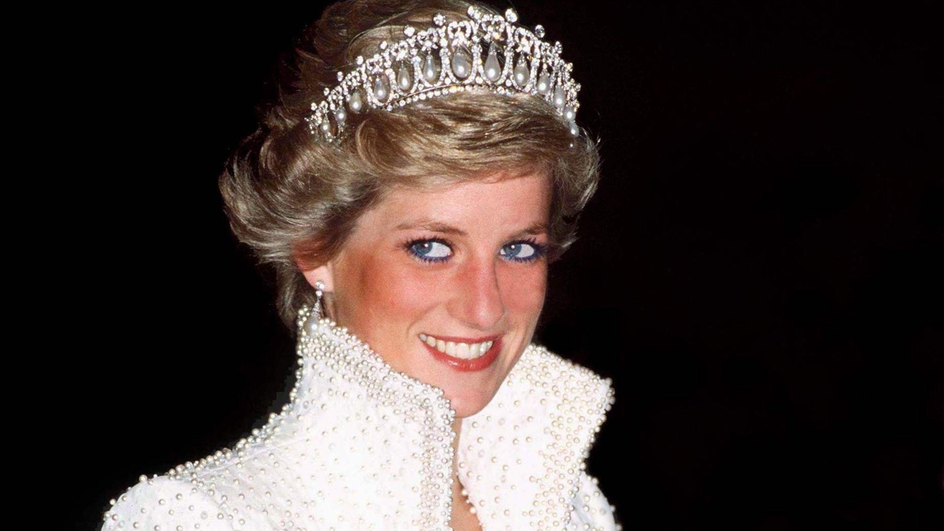 Princess Diana: Diana's interview with Martin Bashir was watched by 23 million people in the United Kingdom. 1920x1080 Full HD Background.