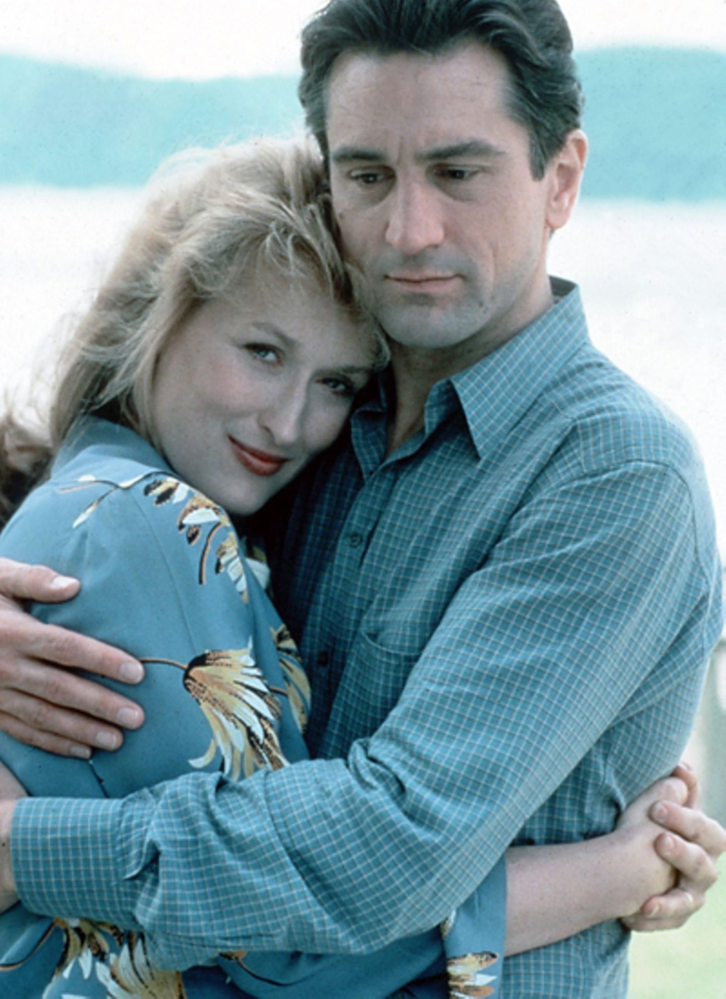 Falling in Love (Movie), Meryl Streep, Versatile actress, Undeniable chemistry, 1440x1980 HD Phone