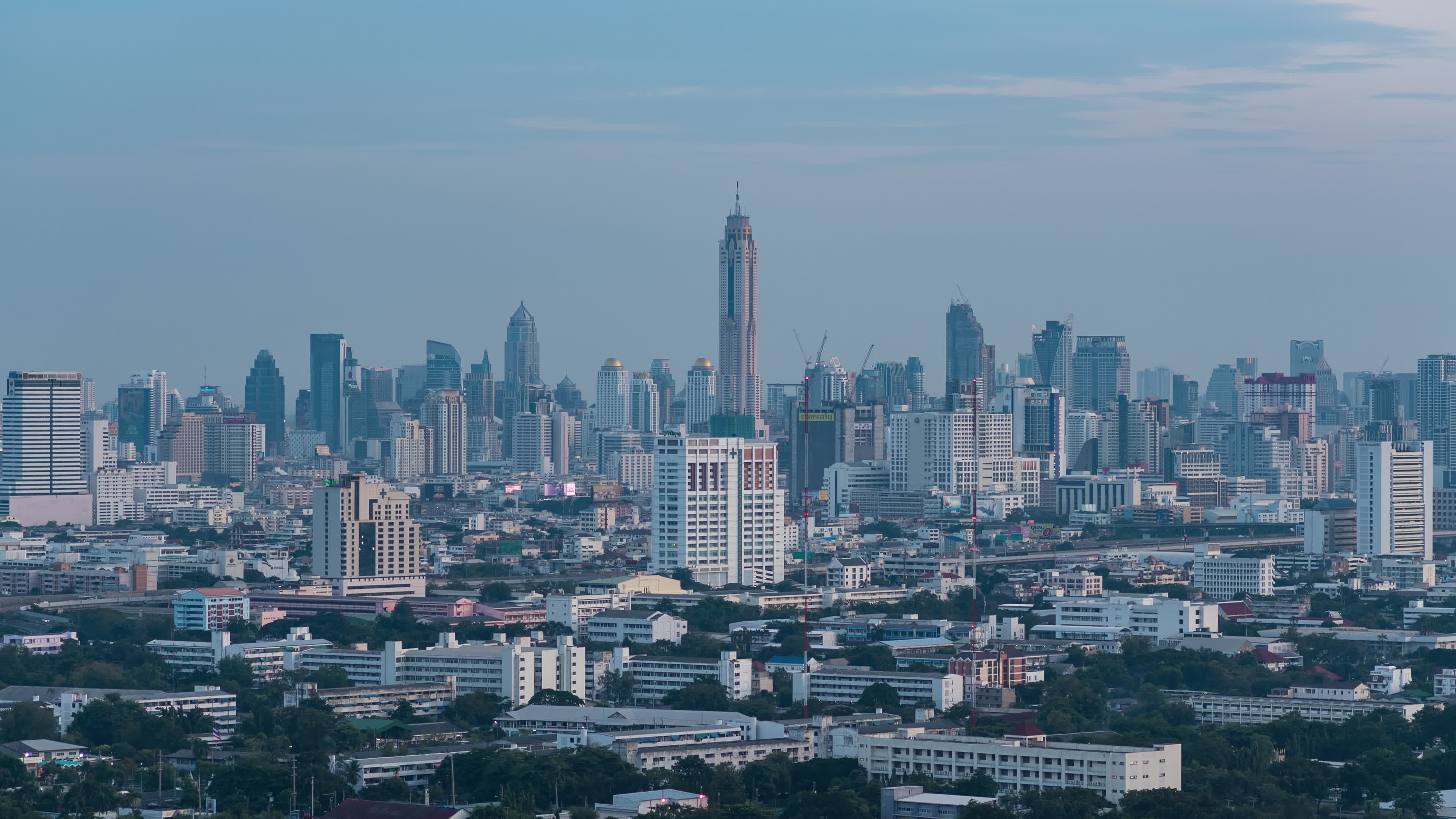 Bangkok Skyline, Timelapse aerial view, Modern office buildings, Condominium, 3840x2160 4K Desktop