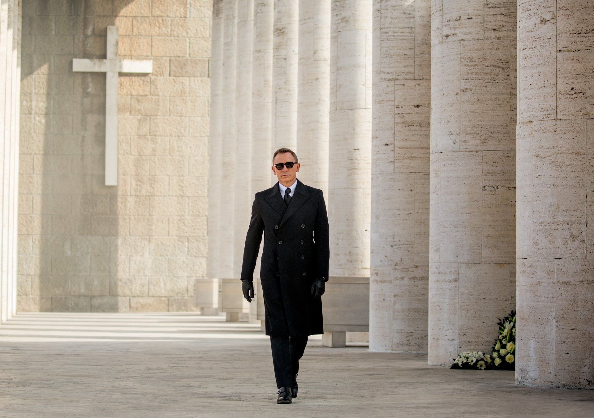 Daniel Craig: Bond movie, Spectre, 2015 spy film, The twenty-fourth in the James Bond series. 1920x1360 HD Background.