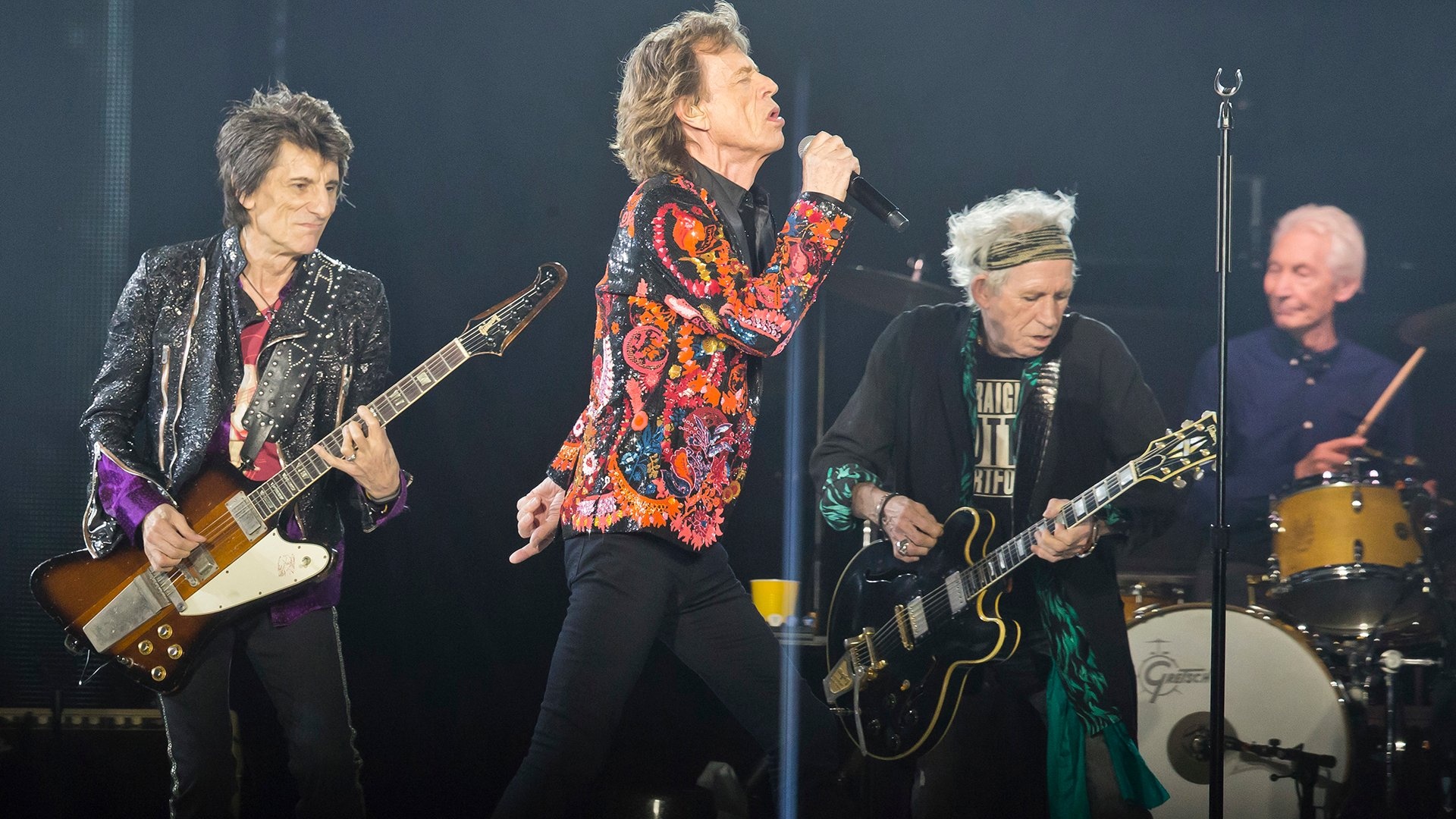 Rolling Stones' North American tour, Exciting start in Chicago, Rocking the stage, Music extravaganza, 1920x1080 Full HD Desktop