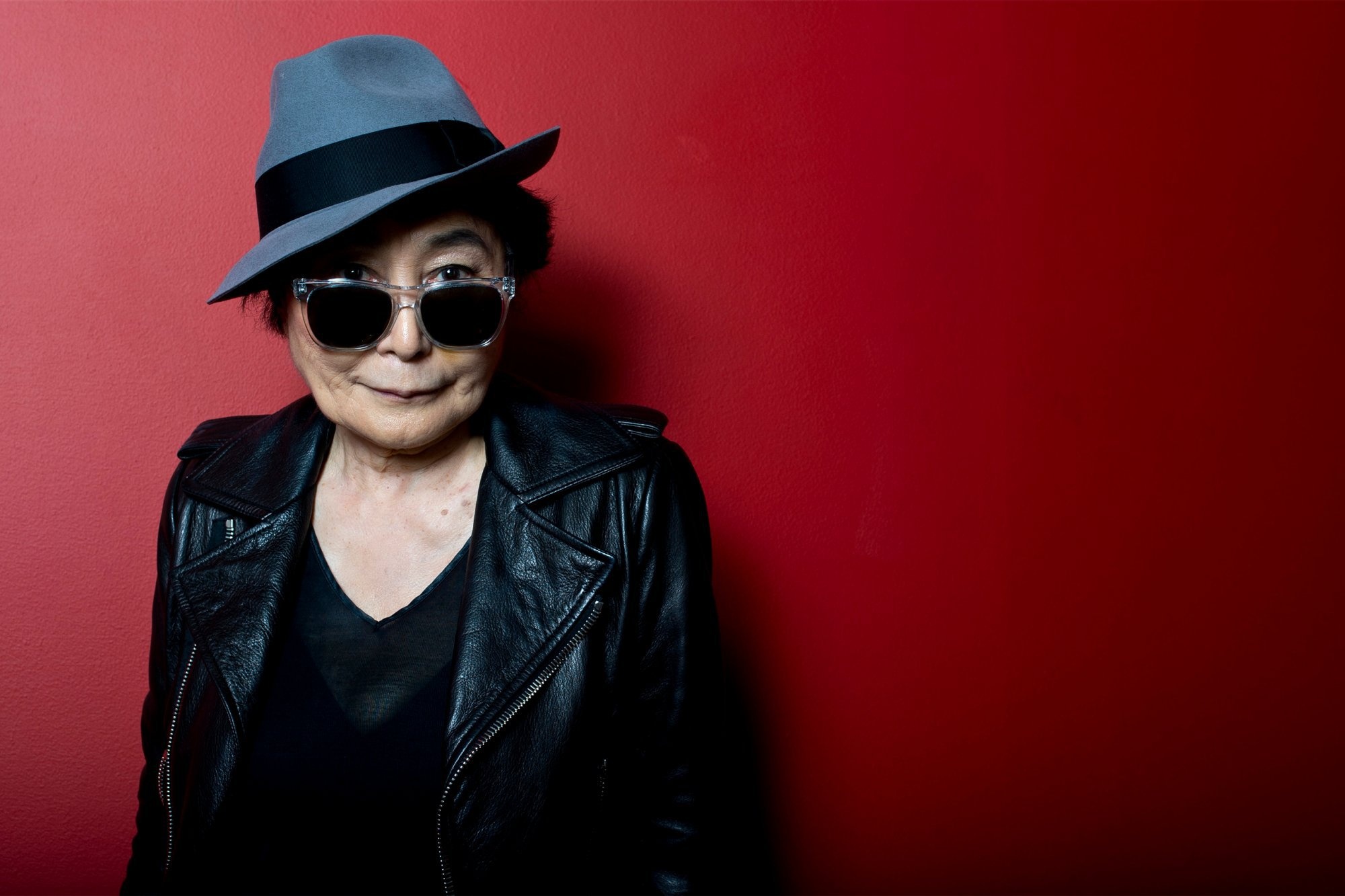 Pictures of Yoko Ono, Captured moments, 2000x1340 HD Desktop