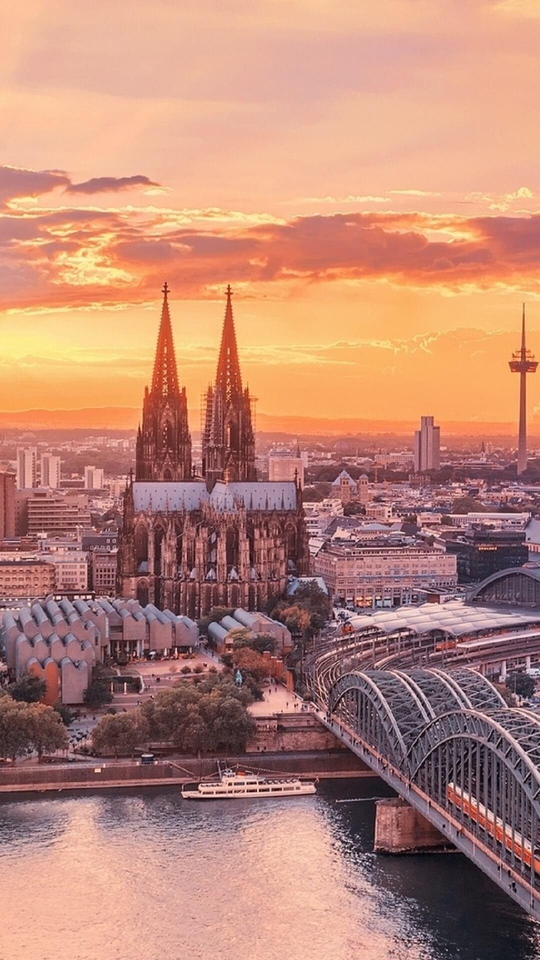 Backgrounds of Cologne Cathedral, 1080x1920 Full HD Handy