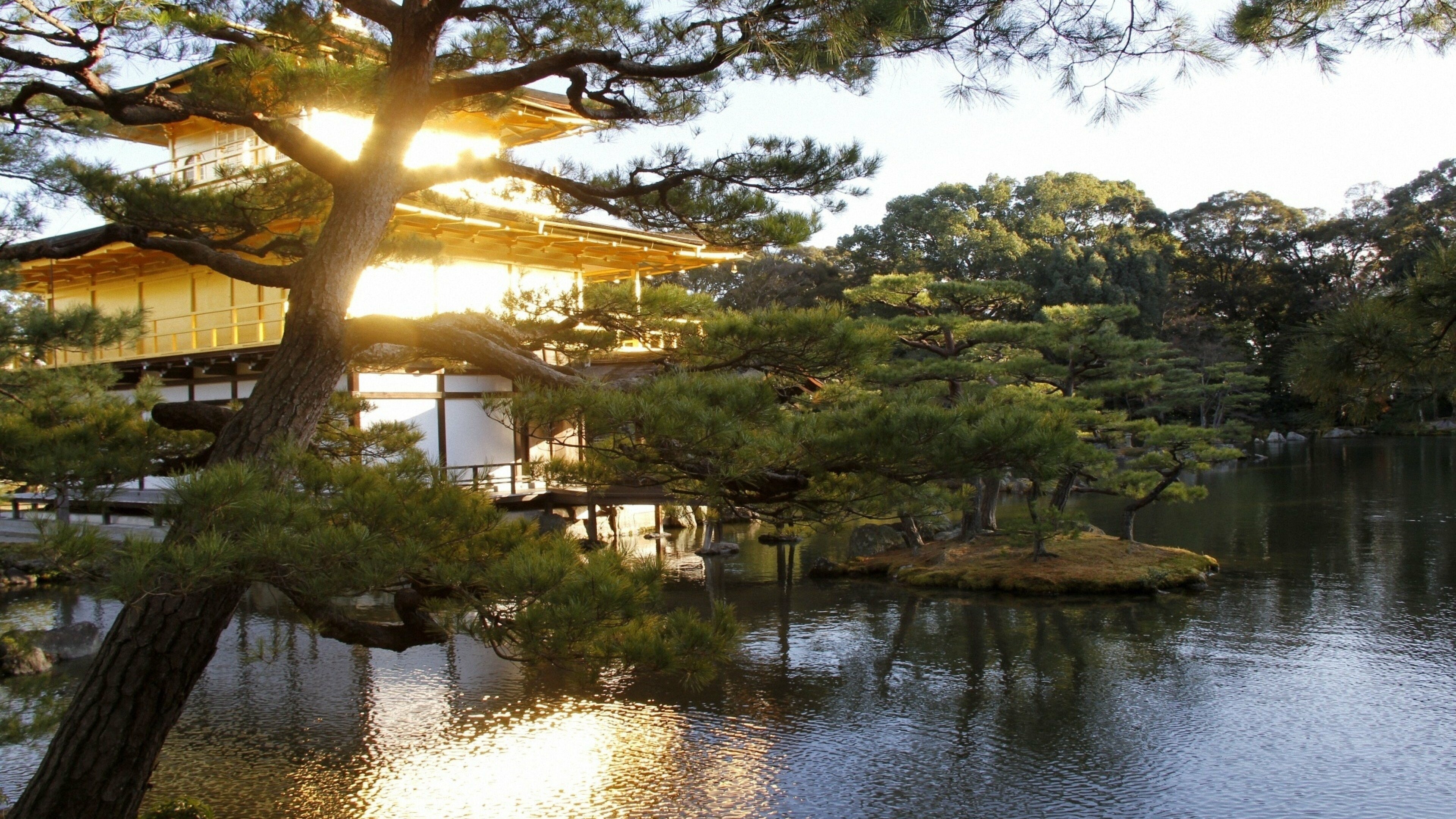 Japan: The Temple of the Golden Pavilion, The Deer Garden Temple. 3840x2160 4K Wallpaper.