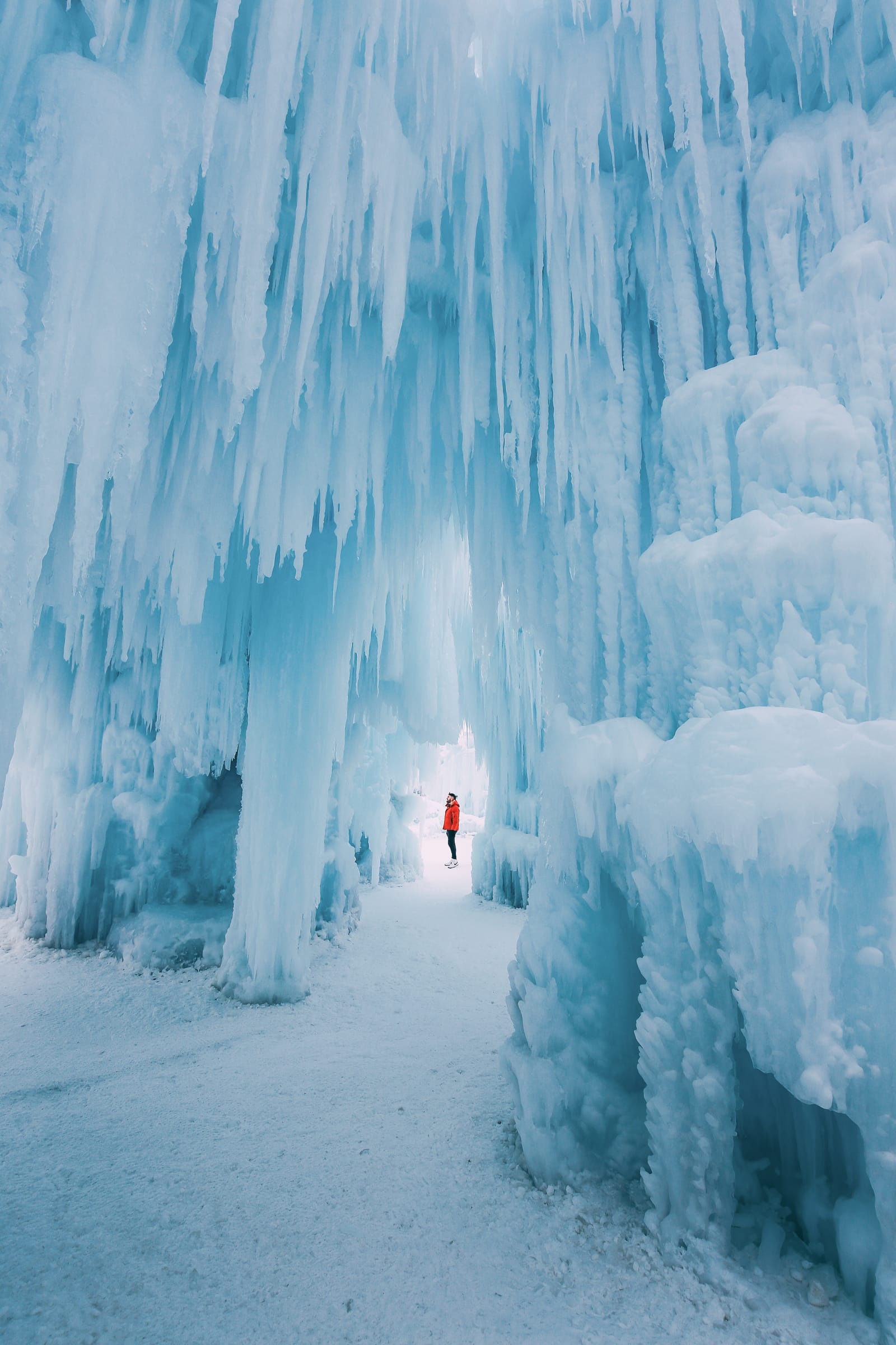 Ice castle, Alberta's stunning ice castle, 1600x2400 HD Phone