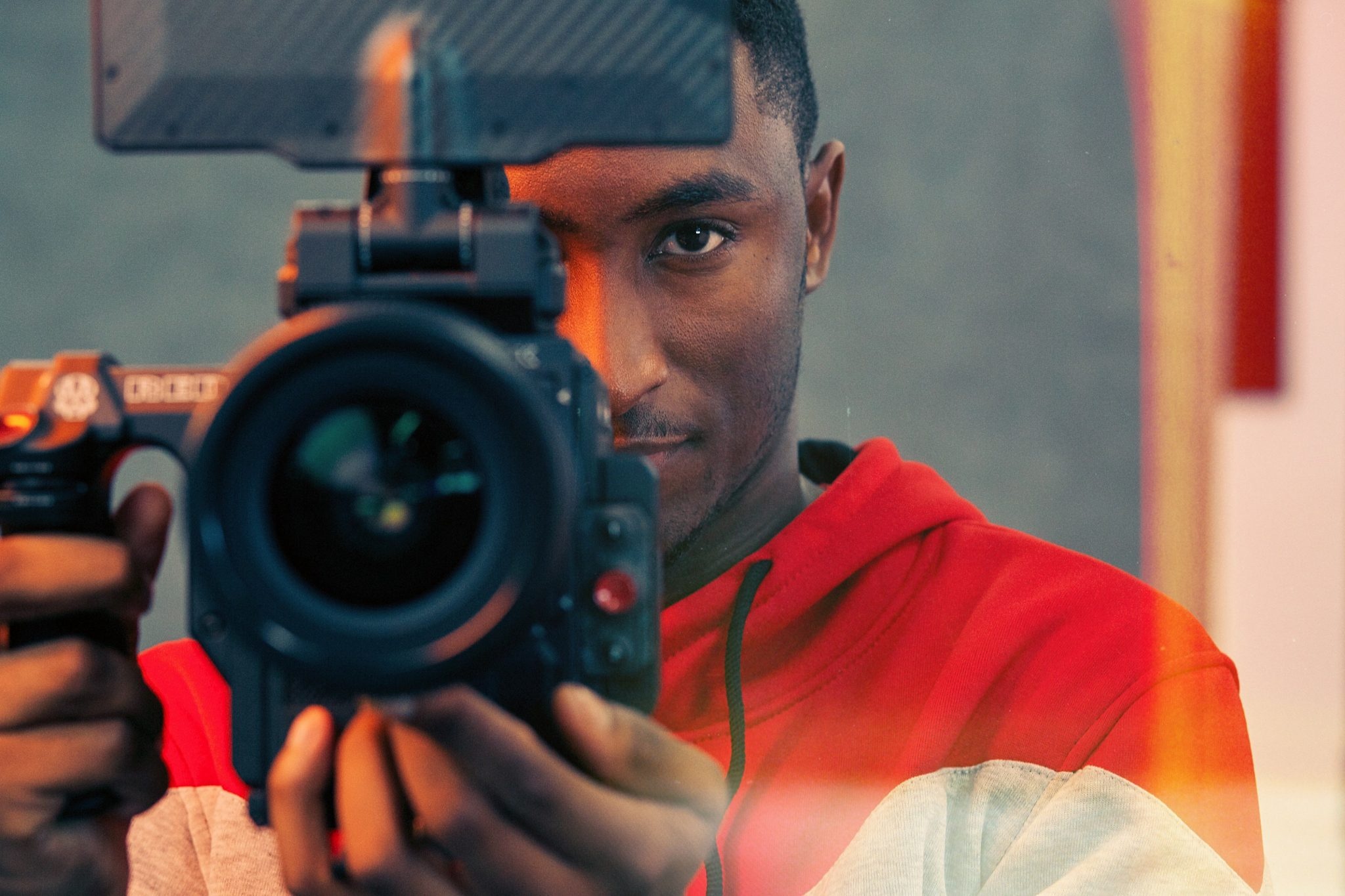 Marques Brownlee, YouTube vlogs, Content partnership, Behind the scenes, 2050x1370 HD Desktop