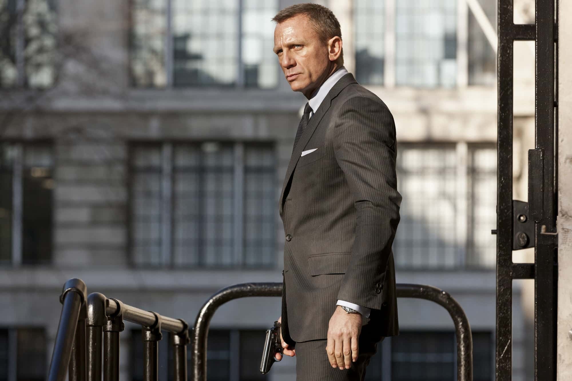 James Bond, 6 designers, 007 attire, 2000x1340 HD Desktop
