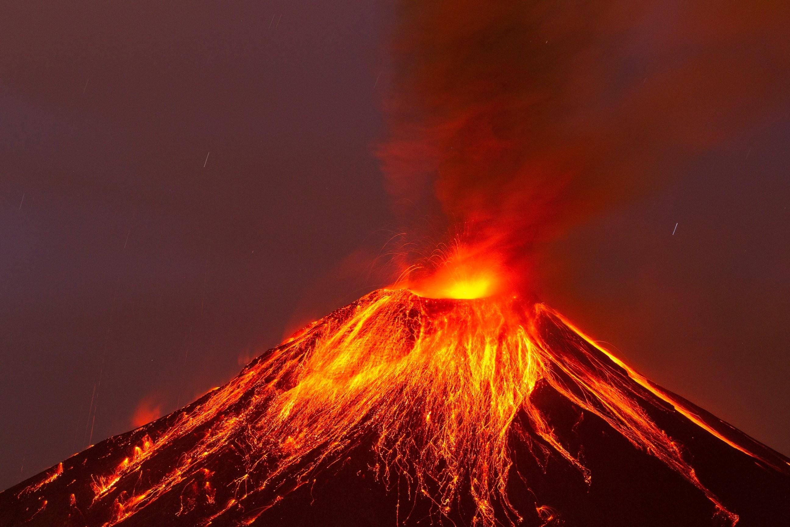 Intense volcanic energy, Active volcano, Nature's fiery force, Power of the earth, 2600x1730 HD Desktop