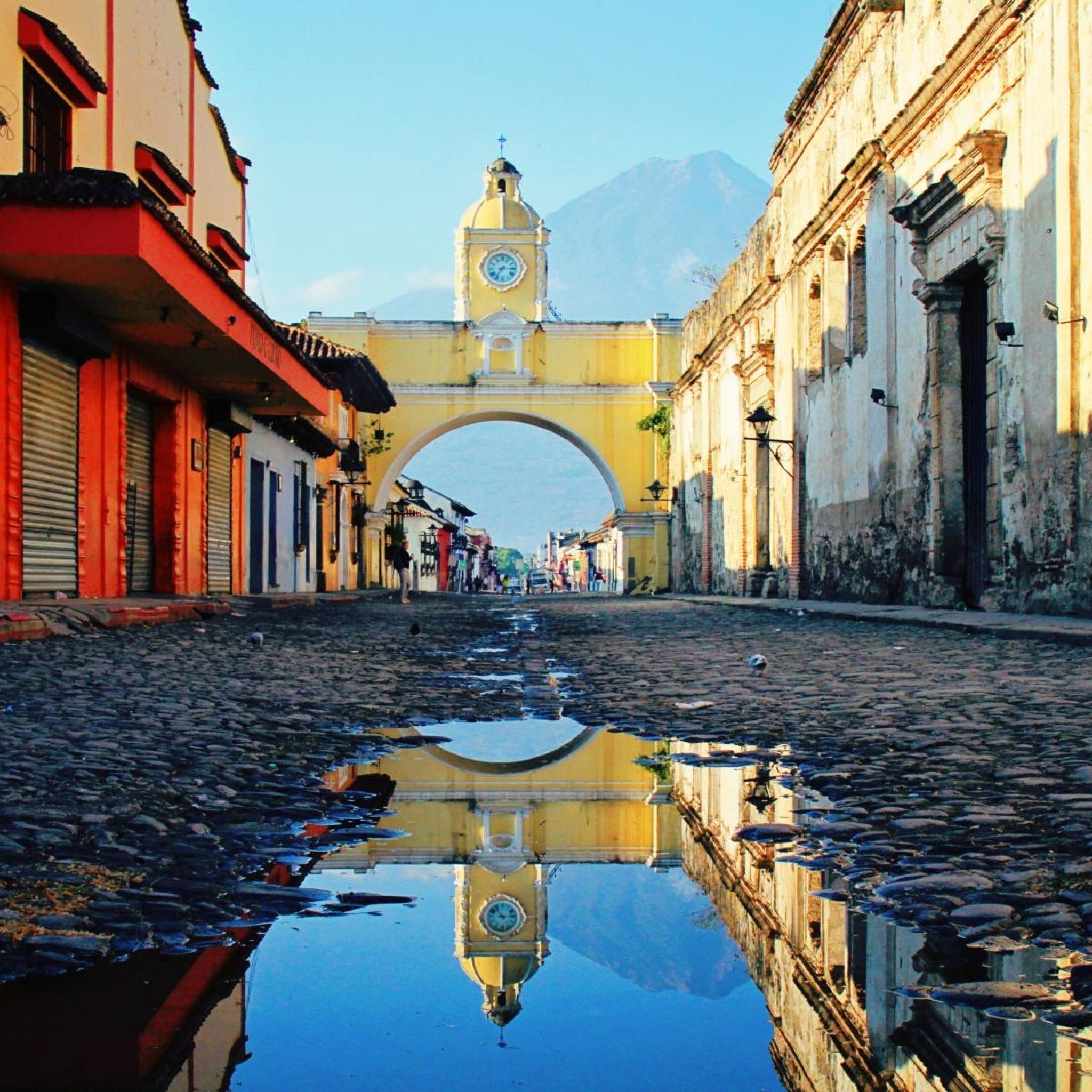 Guatemala city wallpapers, Top Guatemala city backgrounds, Urban landscapes, Guatemalan architecture, 2050x2050 HD Phone