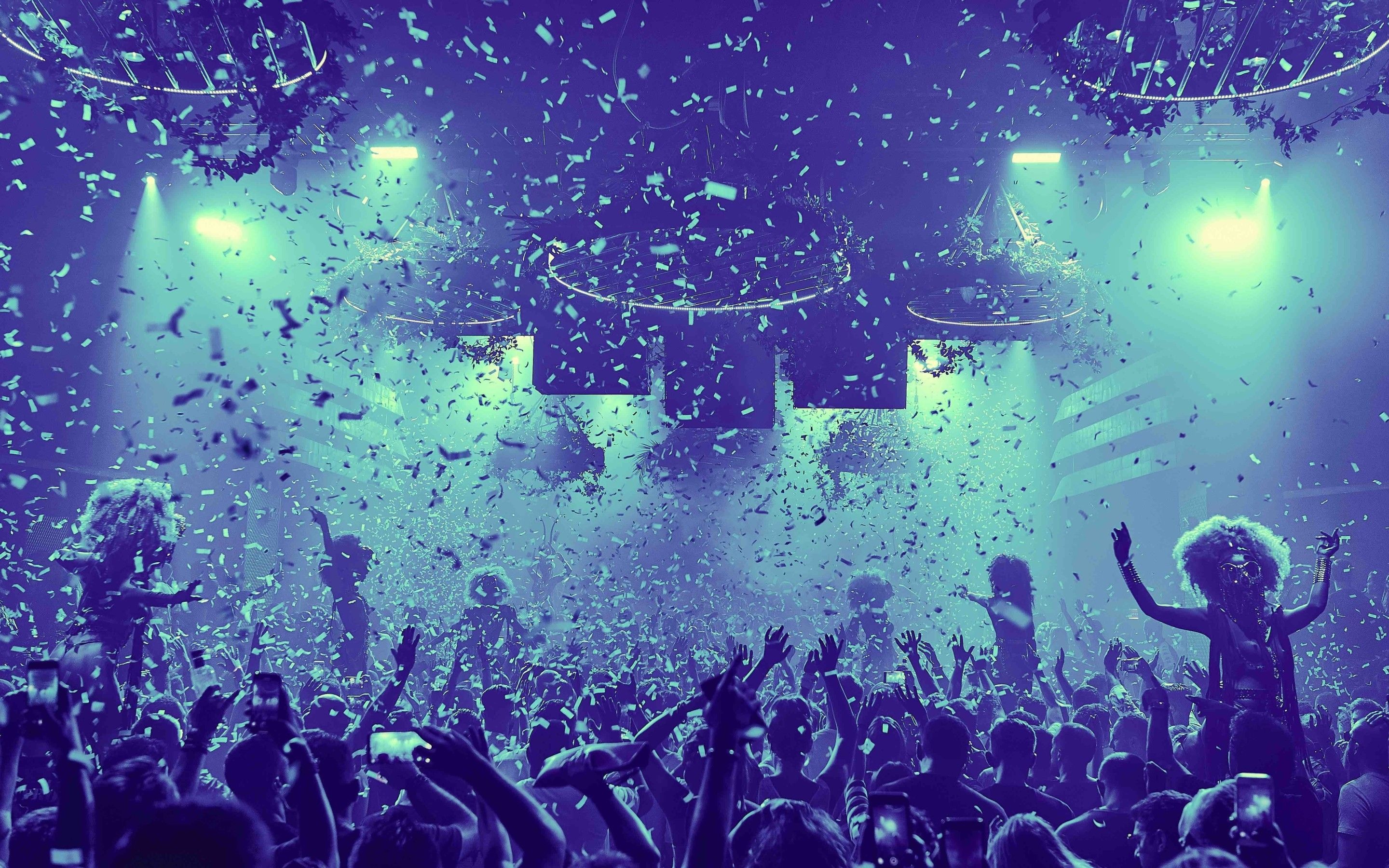 Discotheque: Dancing event, Night party, A dance floor, Entertainment, Confetti. 2880x1800 HD Wallpaper.