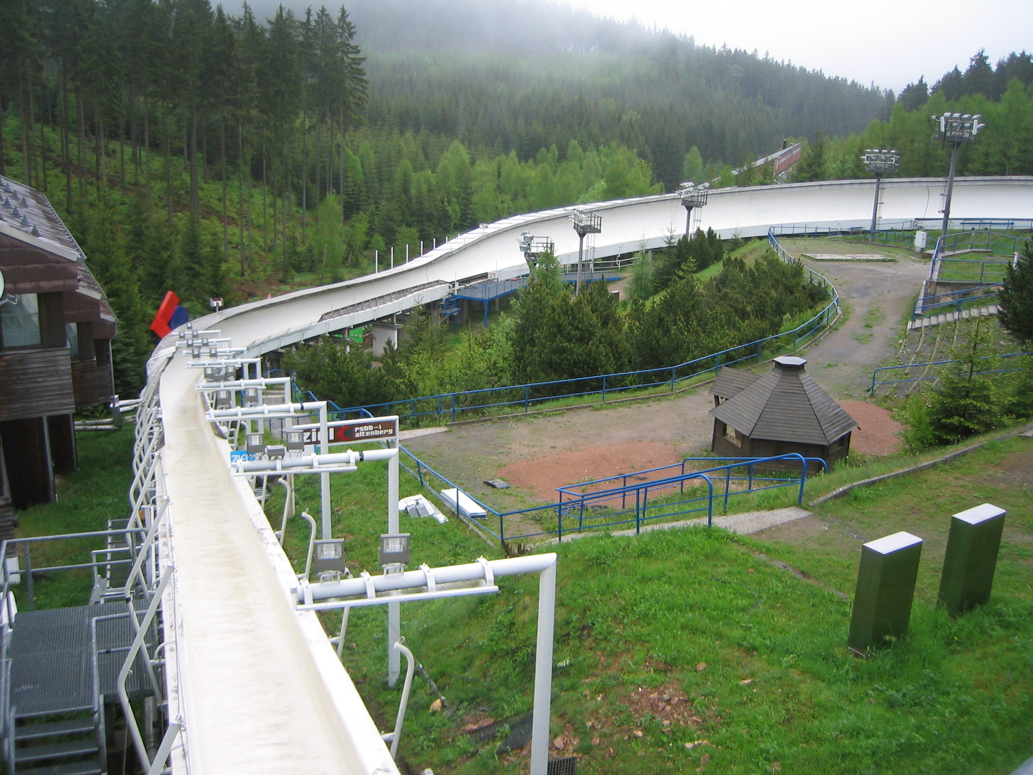 Bobsleigh: The Altenberg bobsled, luge, and skeleton track, Germany. 2050x1540 HD Background.