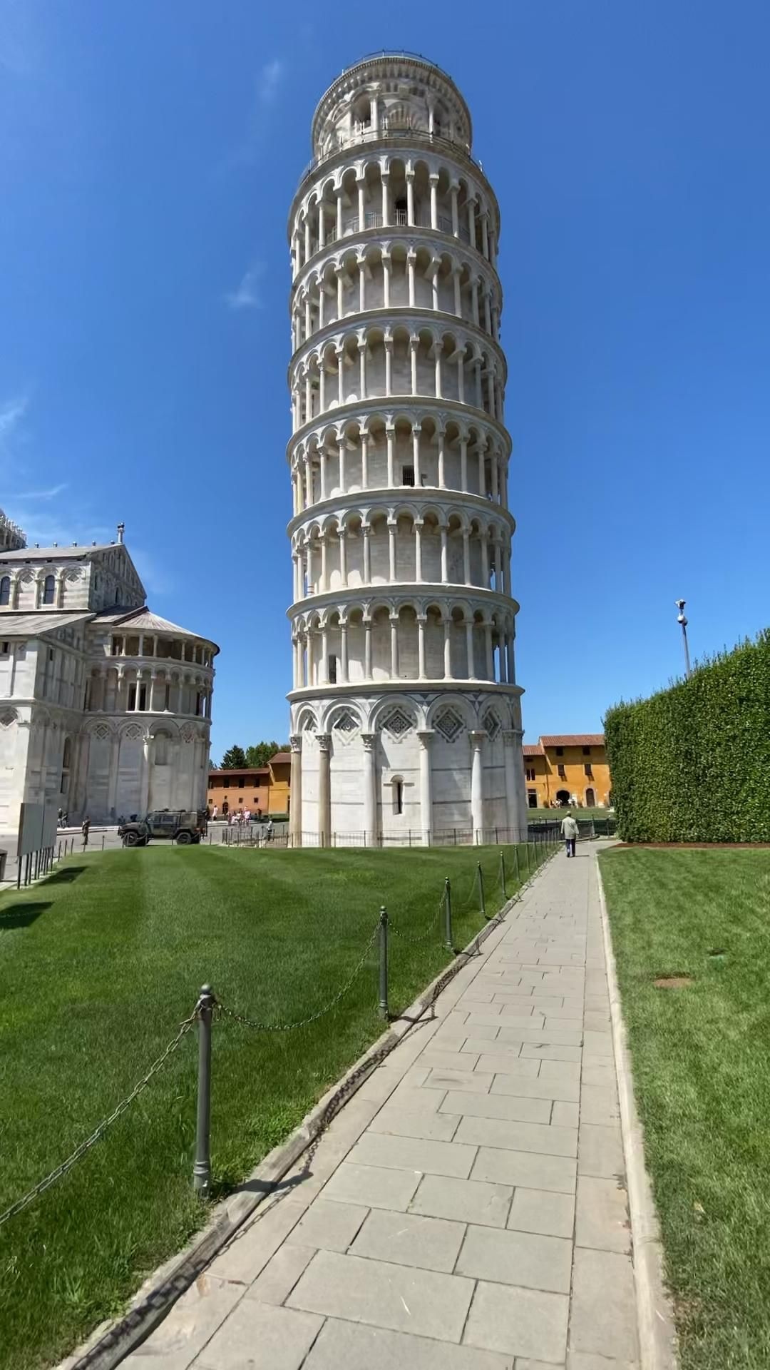 Leaning Tower of Pisa photograph, Picturesque location, Artistic depiction, Memories of Tuscany, 1080x1920 Full HD Phone